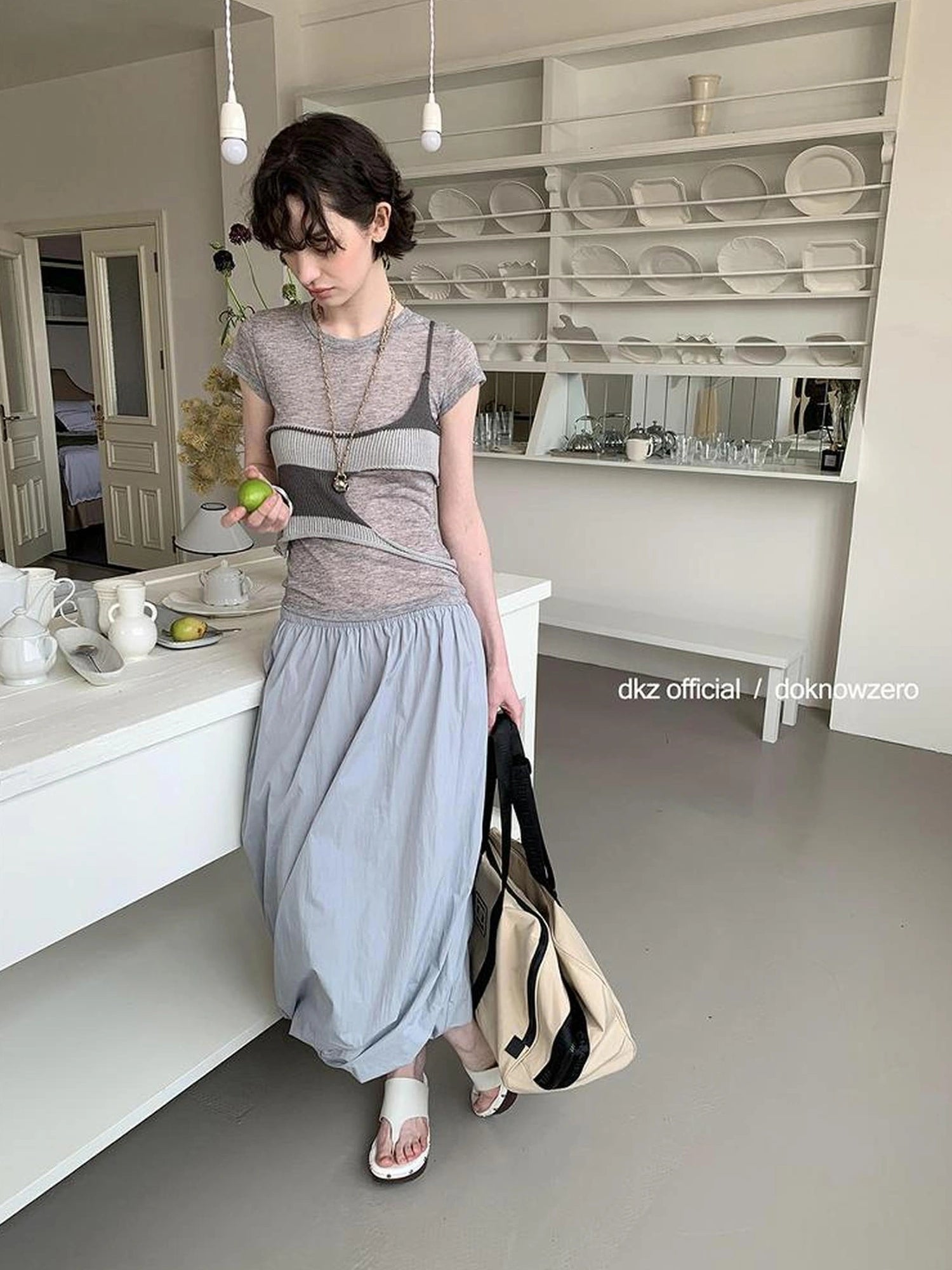 DKZ OFFICIAL Floral Sculpted A-Line Skirt With Elastic Waistband