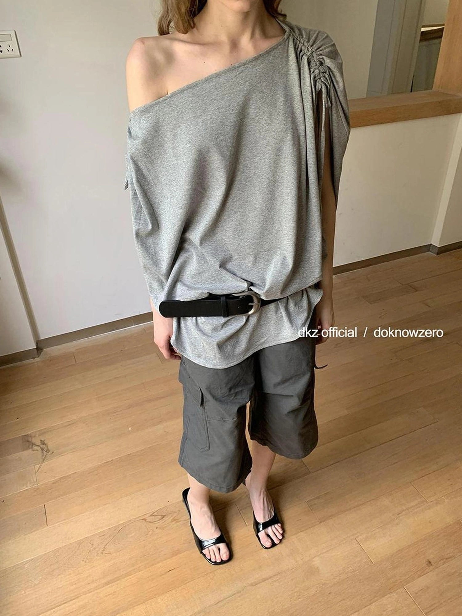DKZ OFFICIAL Gray Batwing Sleeve T-shirt With Drawstring And Off-Shoulder Design