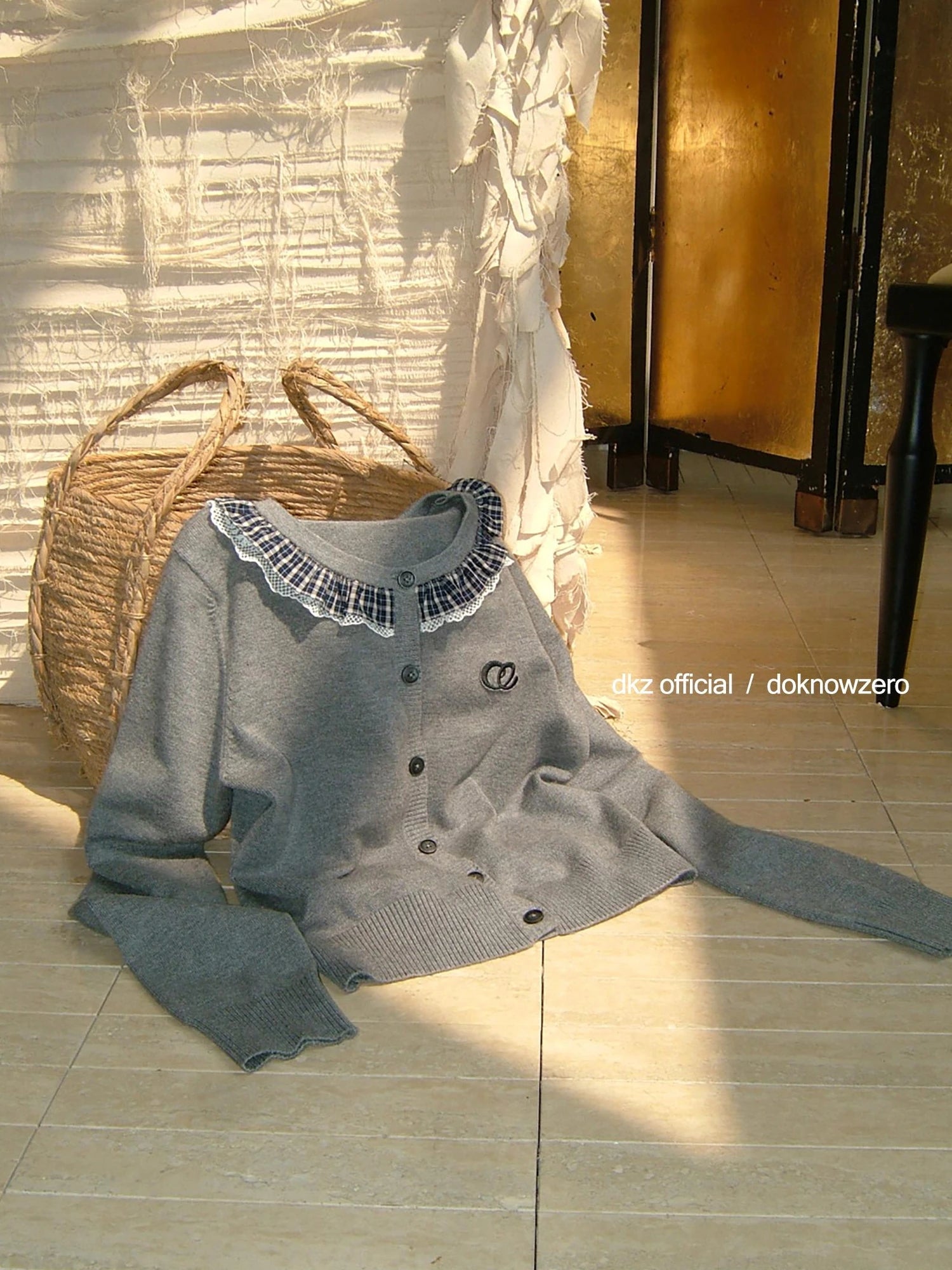 DKZ OFFICIAL Gray Check Lace Trim Knit Cardigan