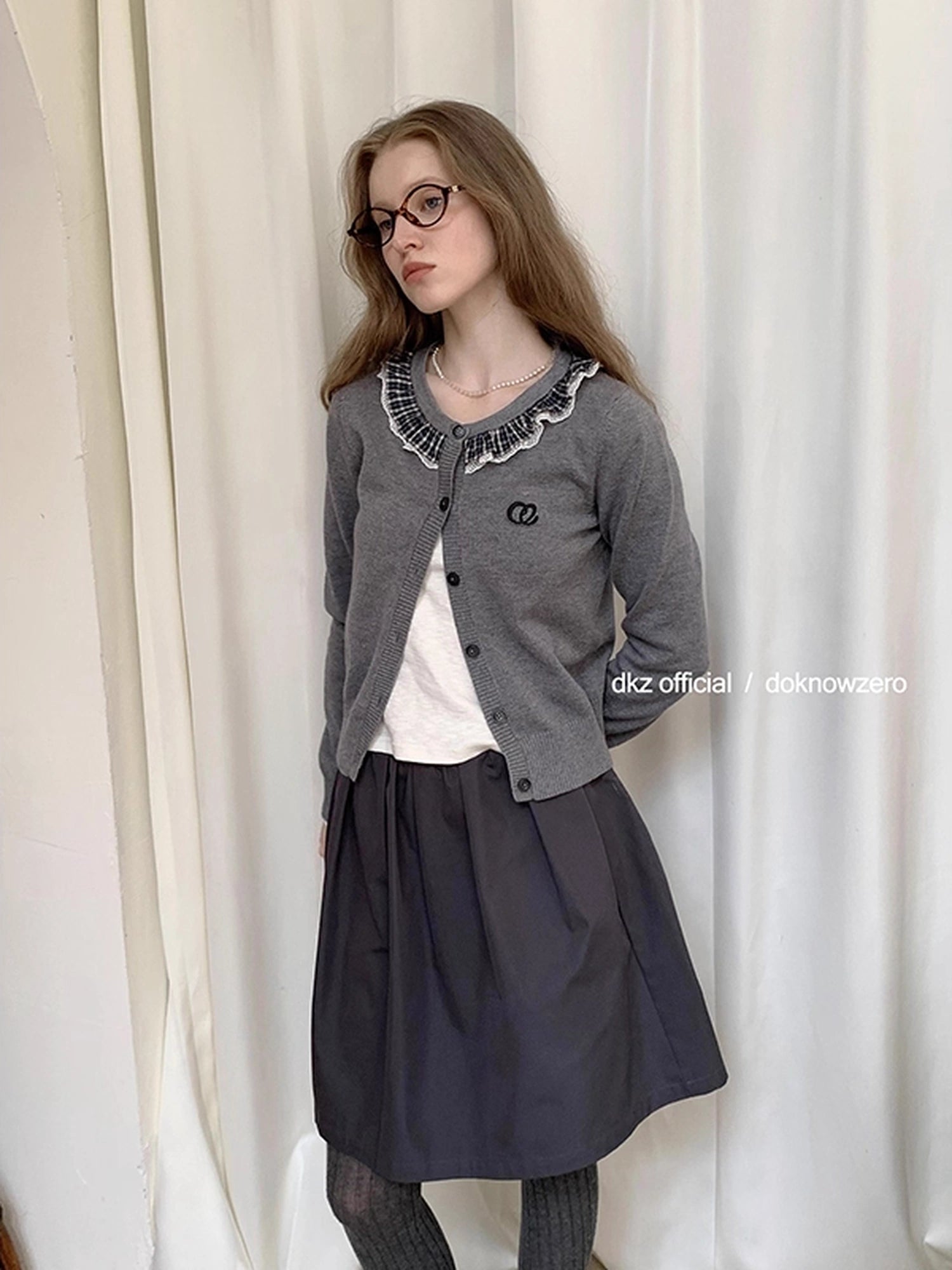 DKZ_OFFICIAL_Gray_Check_Lace_Trim_Knit_Cardigan_MISSTT