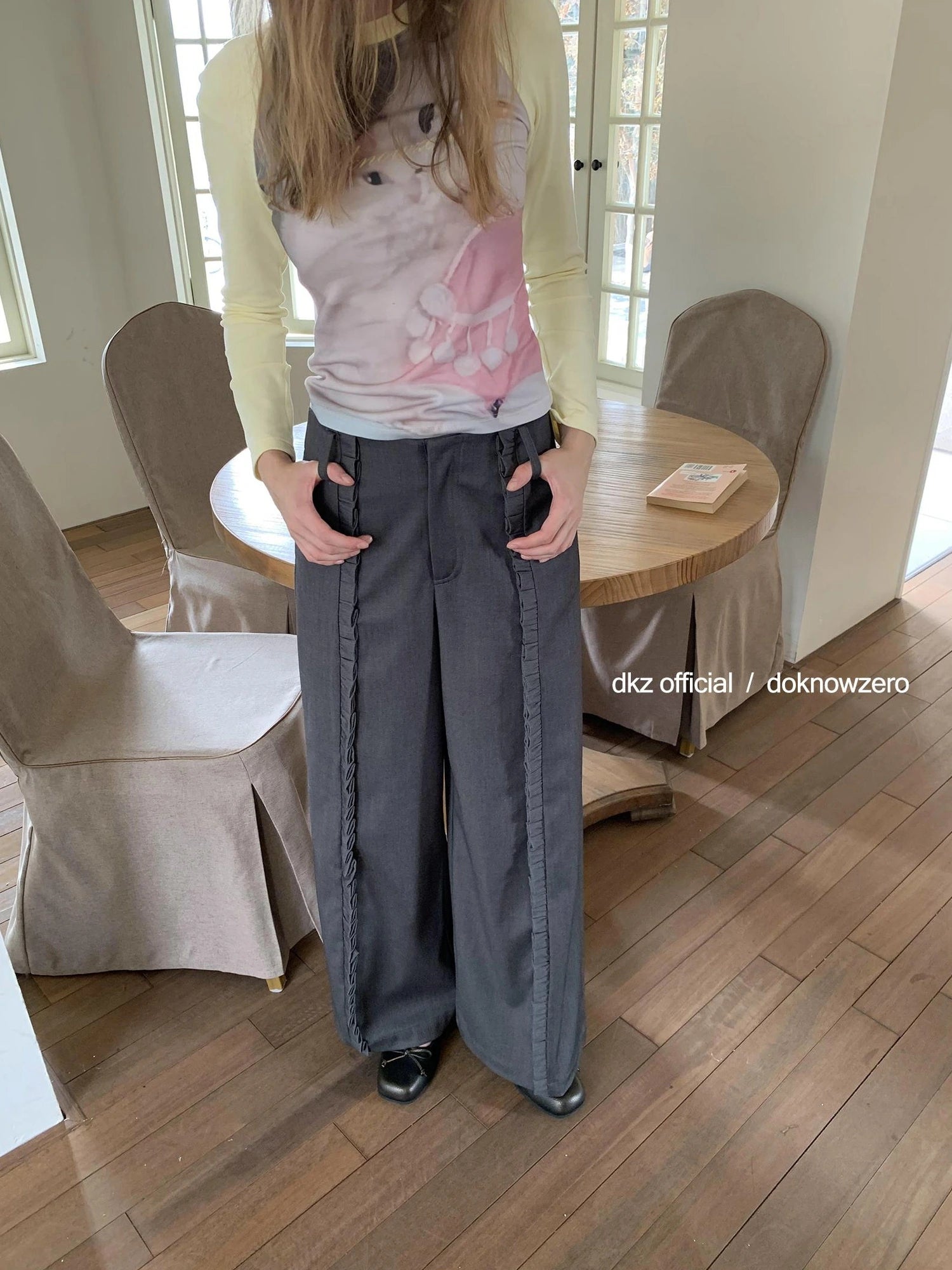 DKZ OFFICIAL Gray Flared Trousers With Lace Trim And Contrast Panels