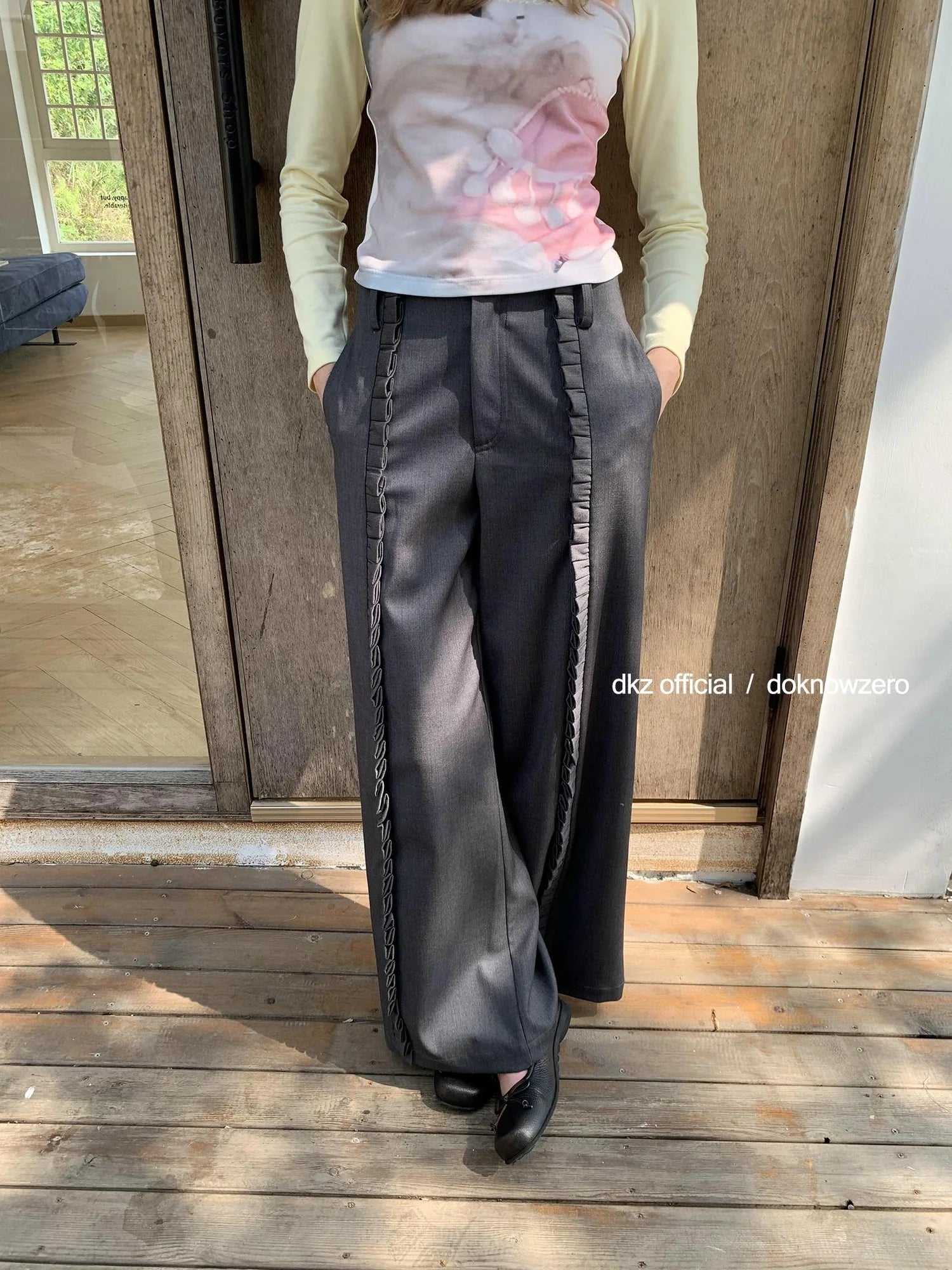 DKZ OFFICIAL Gray Flared Trousers With Lace Trim And Contrast Panels