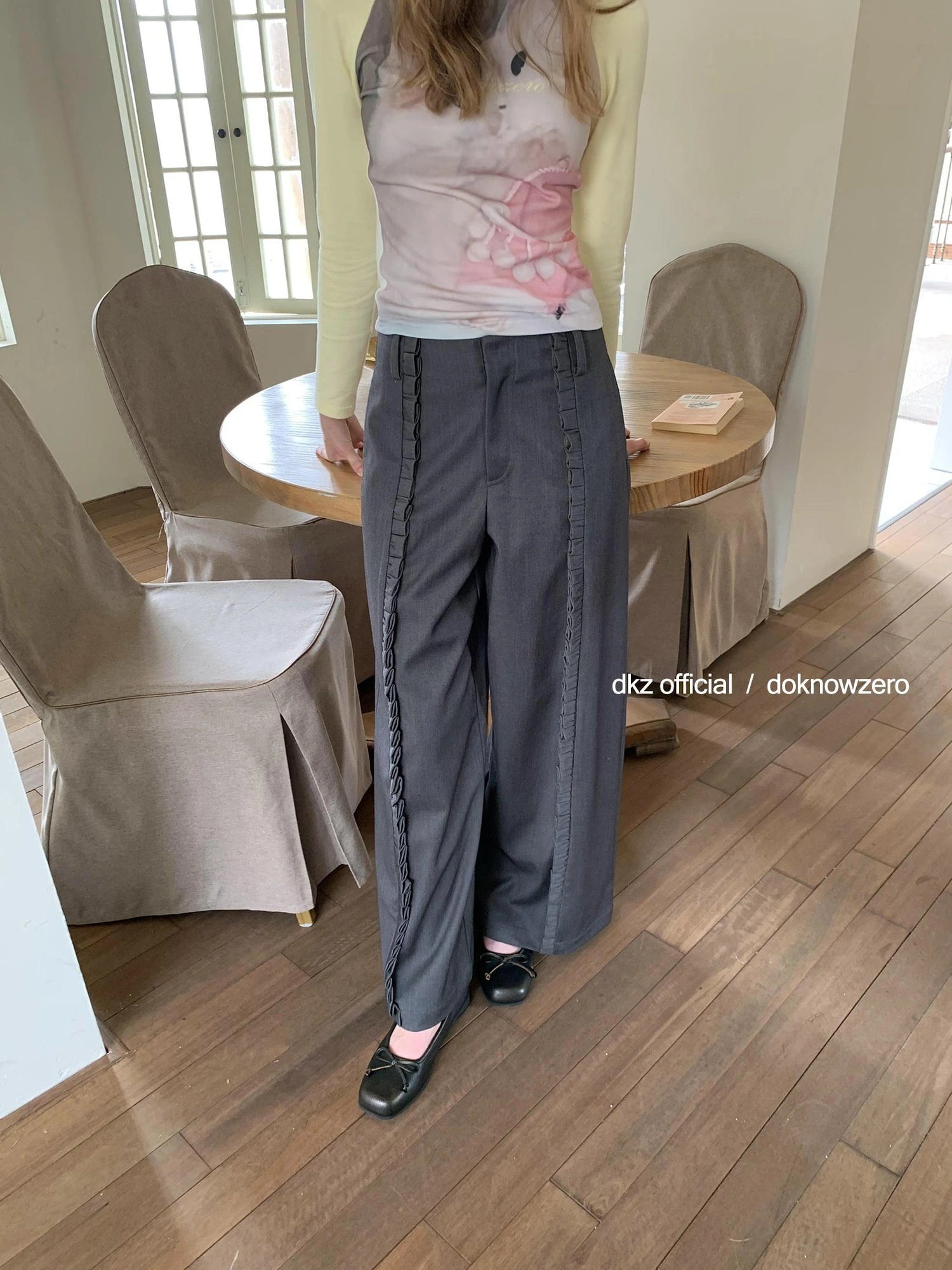 DKZ OFFICIAL Gray Flared Trousers With Lace Trim And Contrast Panels