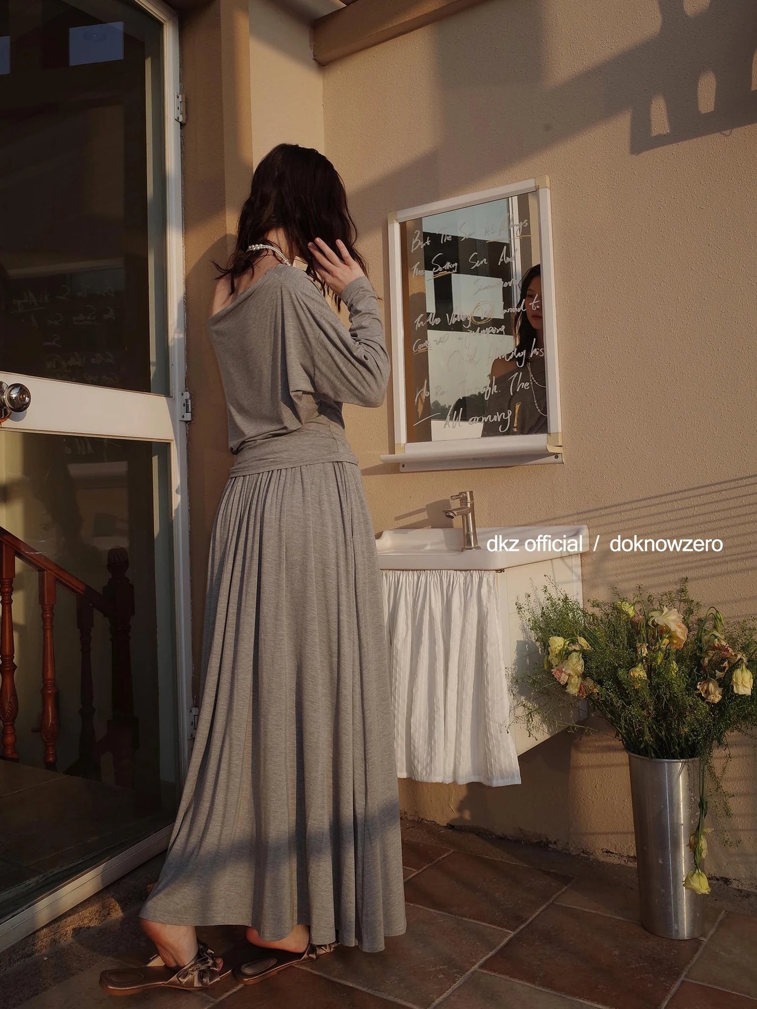 DKZ OFFICIAL Gray One Shoulder Knit Sweater And Midi Dress Set