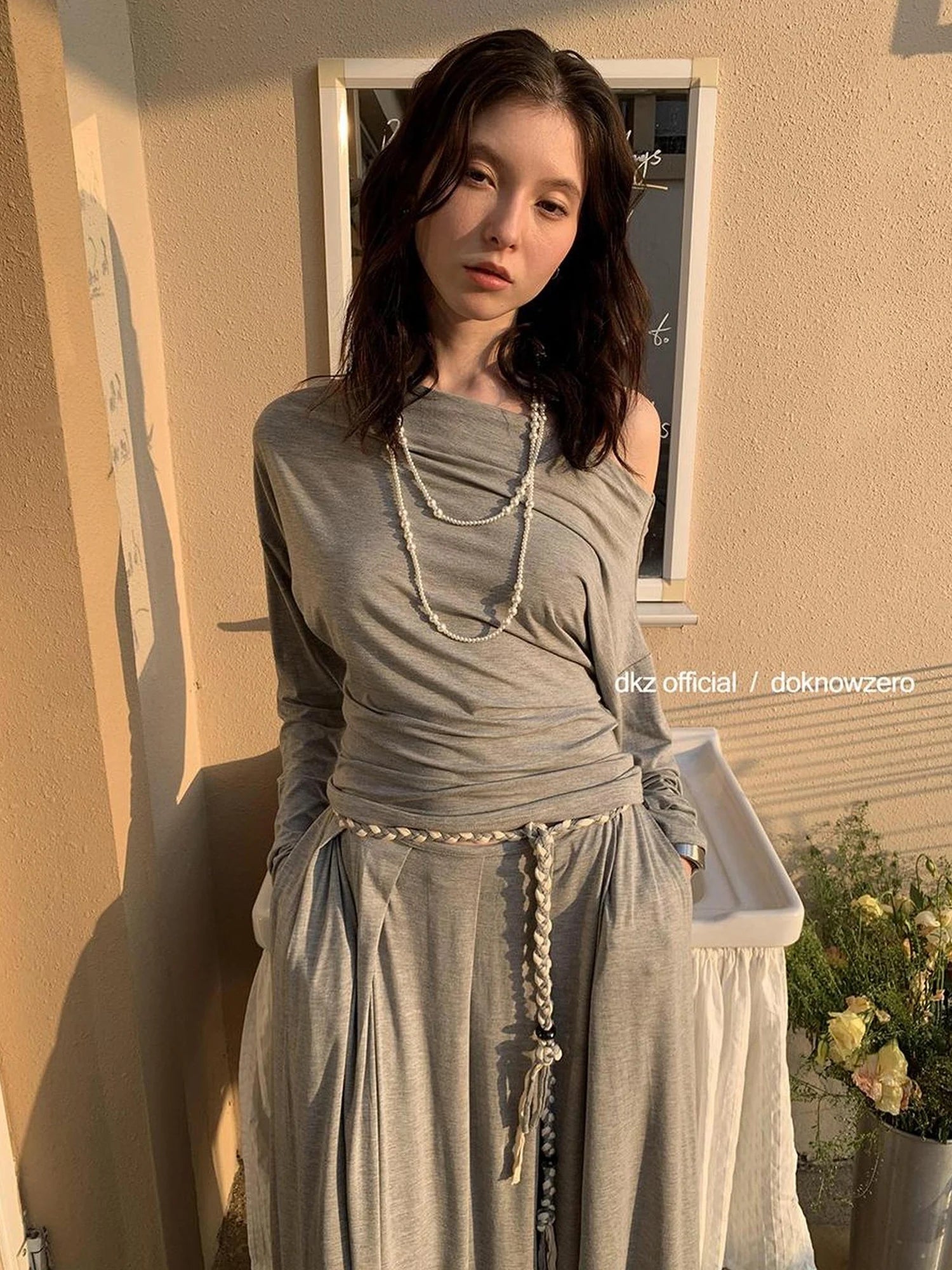 DKZ OFFICIAL Gray One Shoulder Knit Sweater And Midi Dress Set