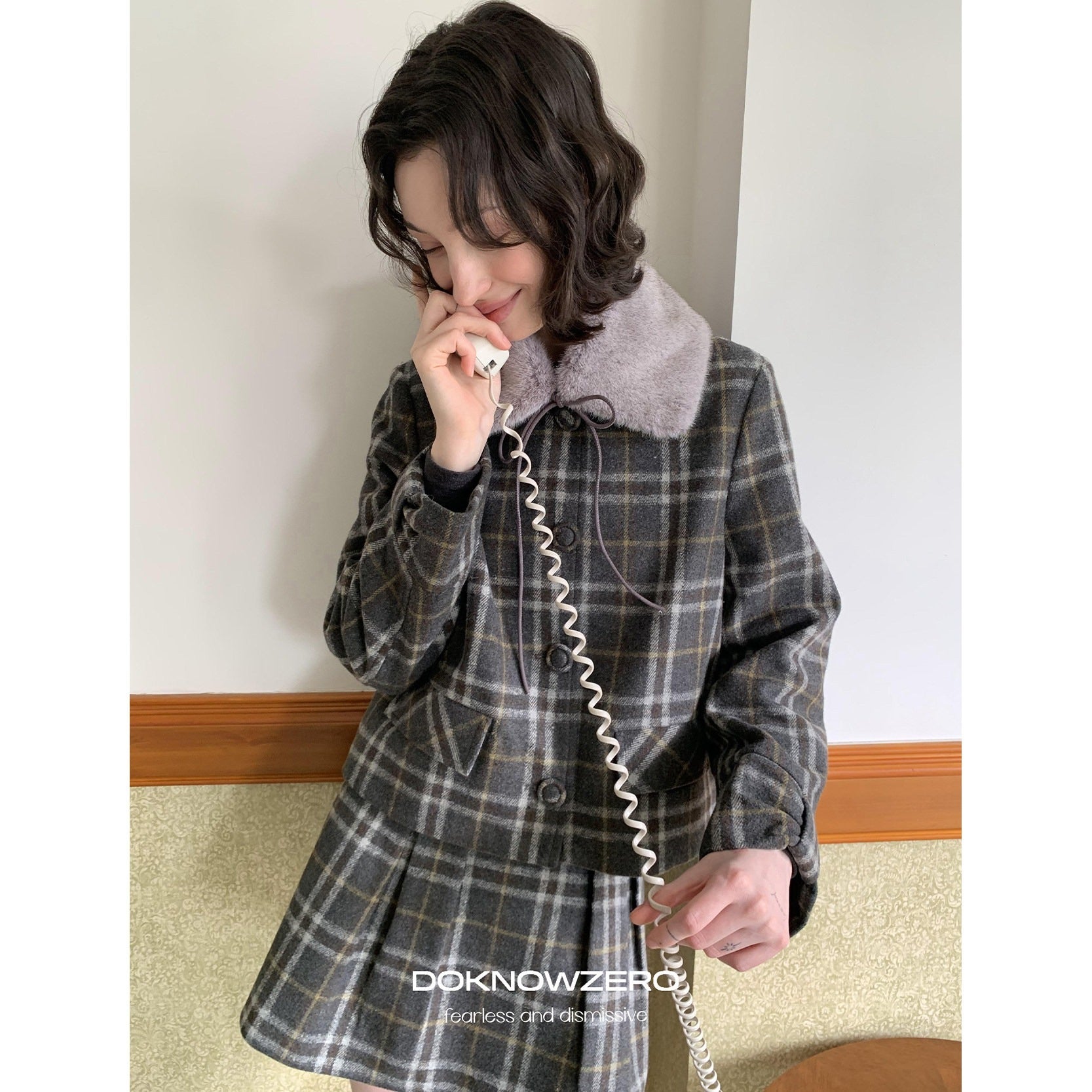 DKZ_OFFICIAL_Gray_Plaid_Detachable_Fur_Collar_Pleated_Women&