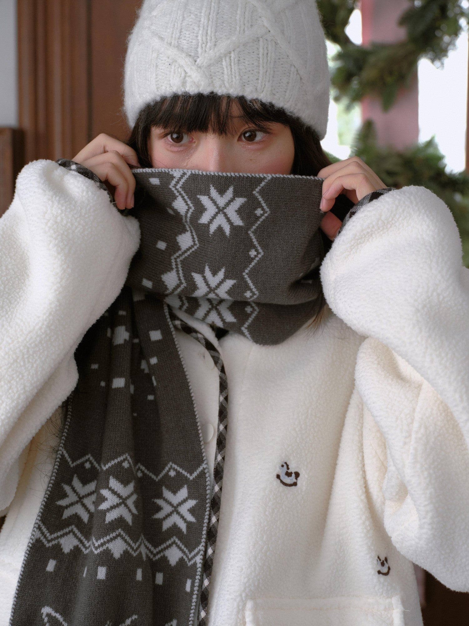DKZ OFFICIAL Gray Snowflake Cat Knit Pompom Geometric Women&