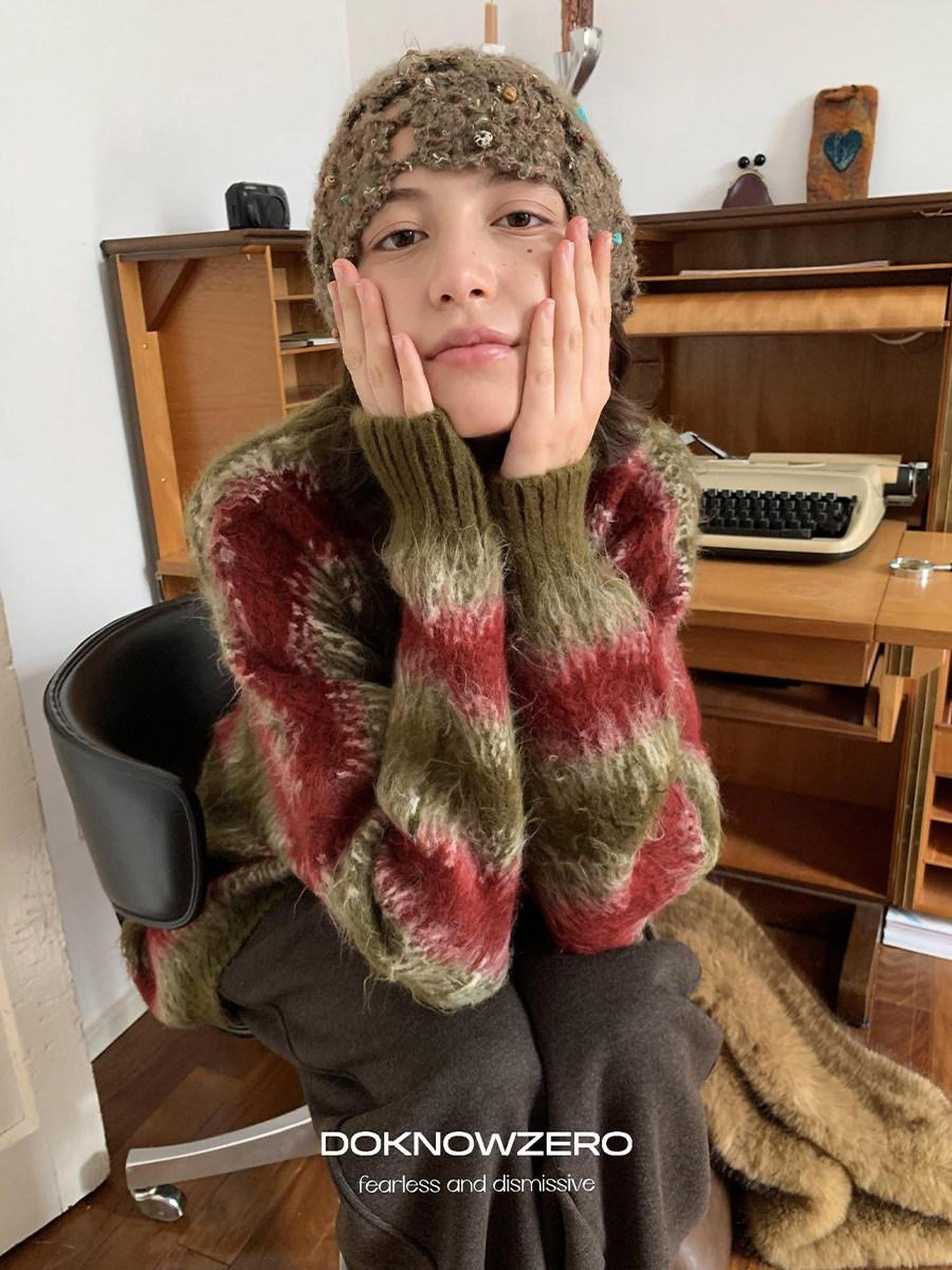 DKZ OFFICIAL Green Colorblock Striped Crewneck Loose Knit Women&
