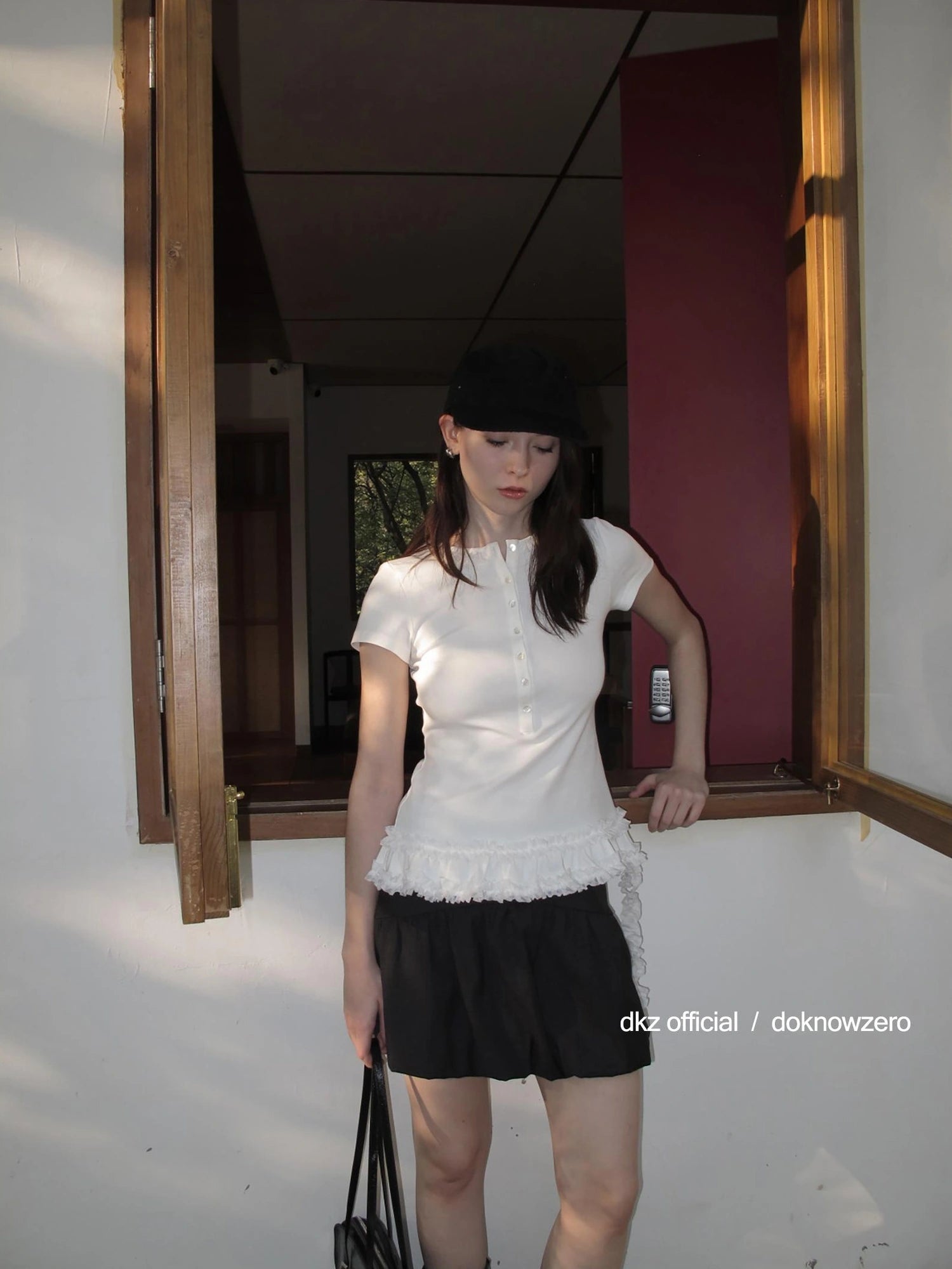 DKZ OFFICIAL Henry Collar Short Sleeve T-shirt With Hem Ruffle Design