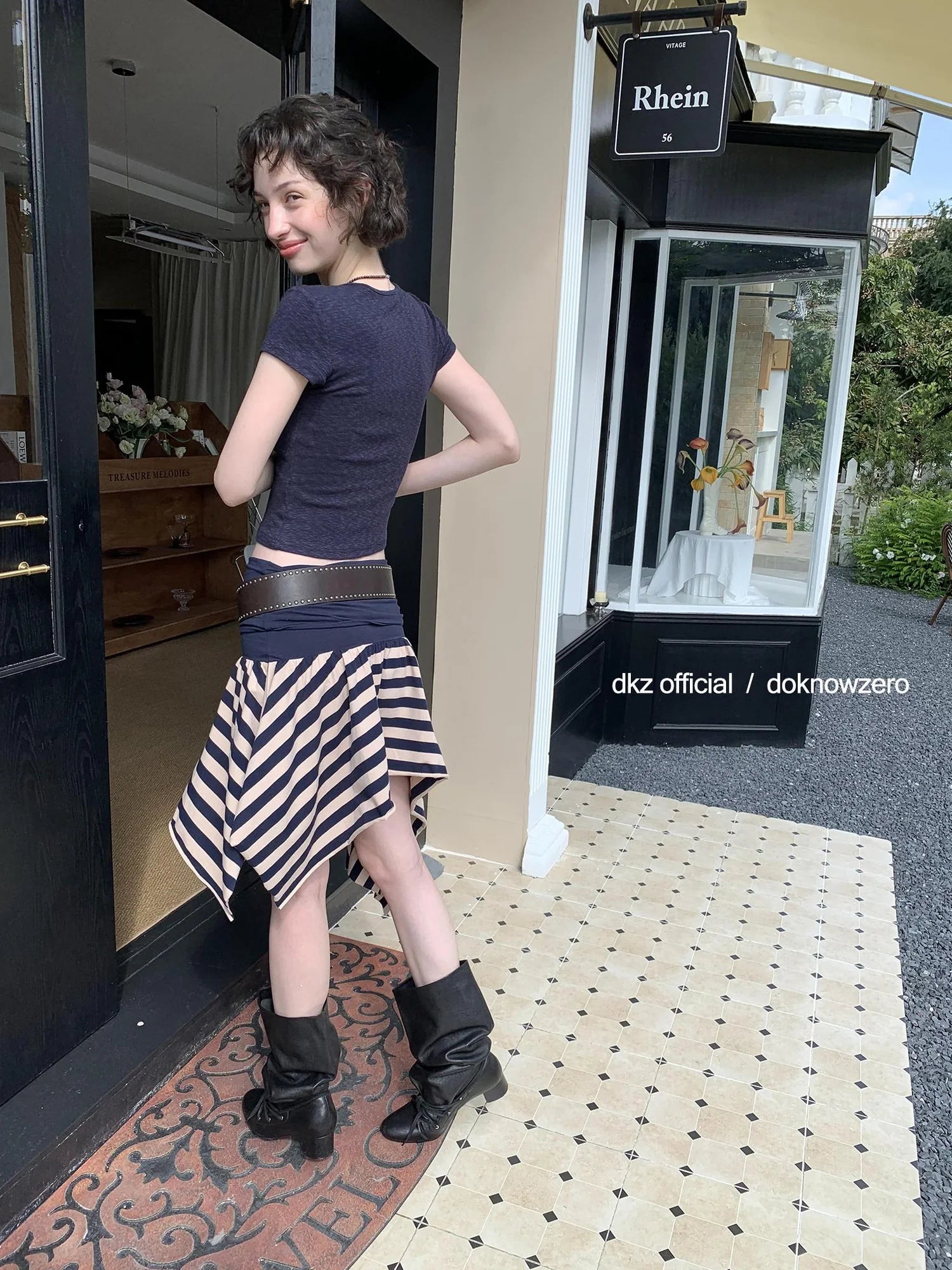 DKZ OFFICIAL Irregular Stripe Layering Skirt With Asymmetric Hem