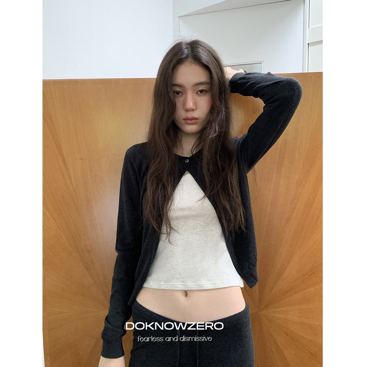 DKZ_OFFICIAL_Knitted_Button_Cardigan_Elastic_Waist_Women&