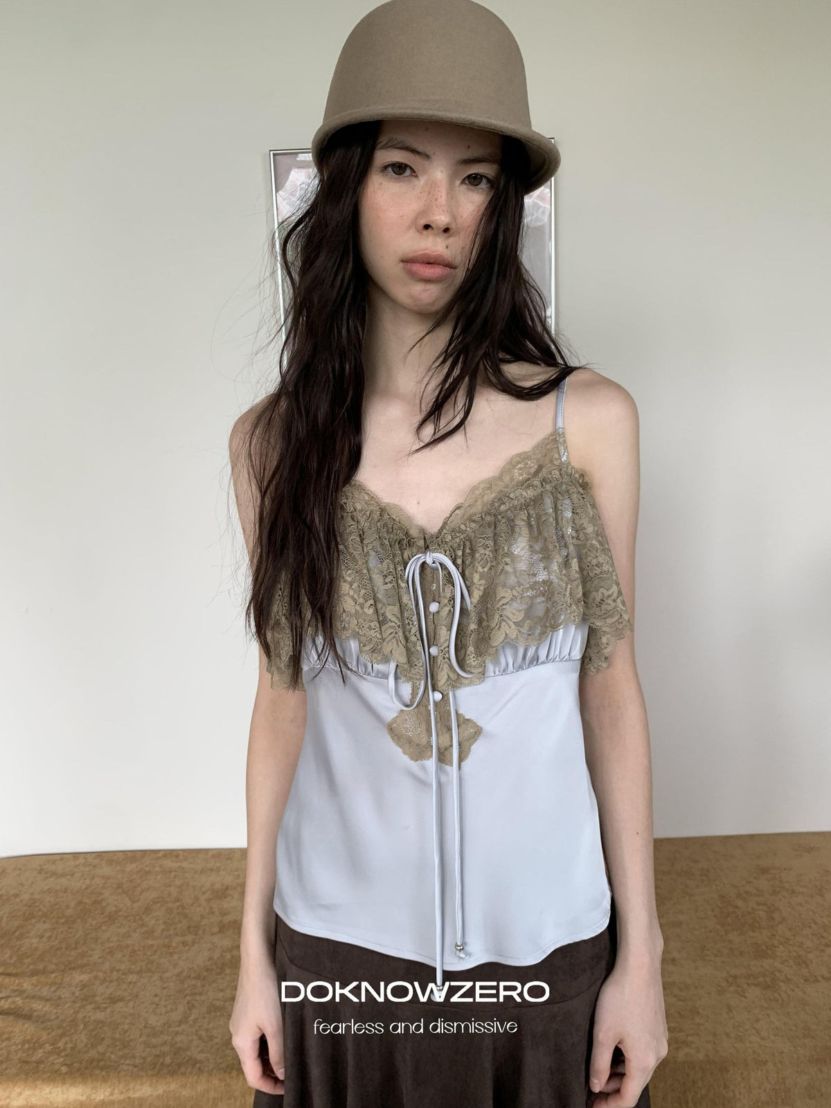 DKZ OFFICIAL Lace Trim Satin Feel V-neck Women&