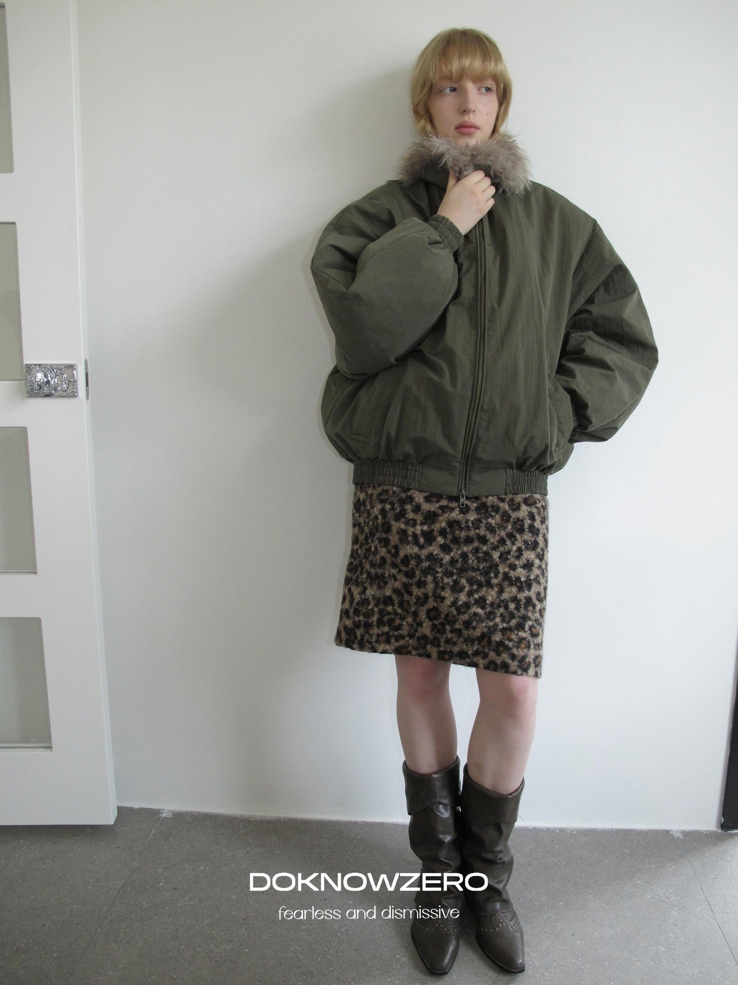 DKZ OFFICIAL Leopard Print Fuzzy Retro Straight Mid Waist Women&
