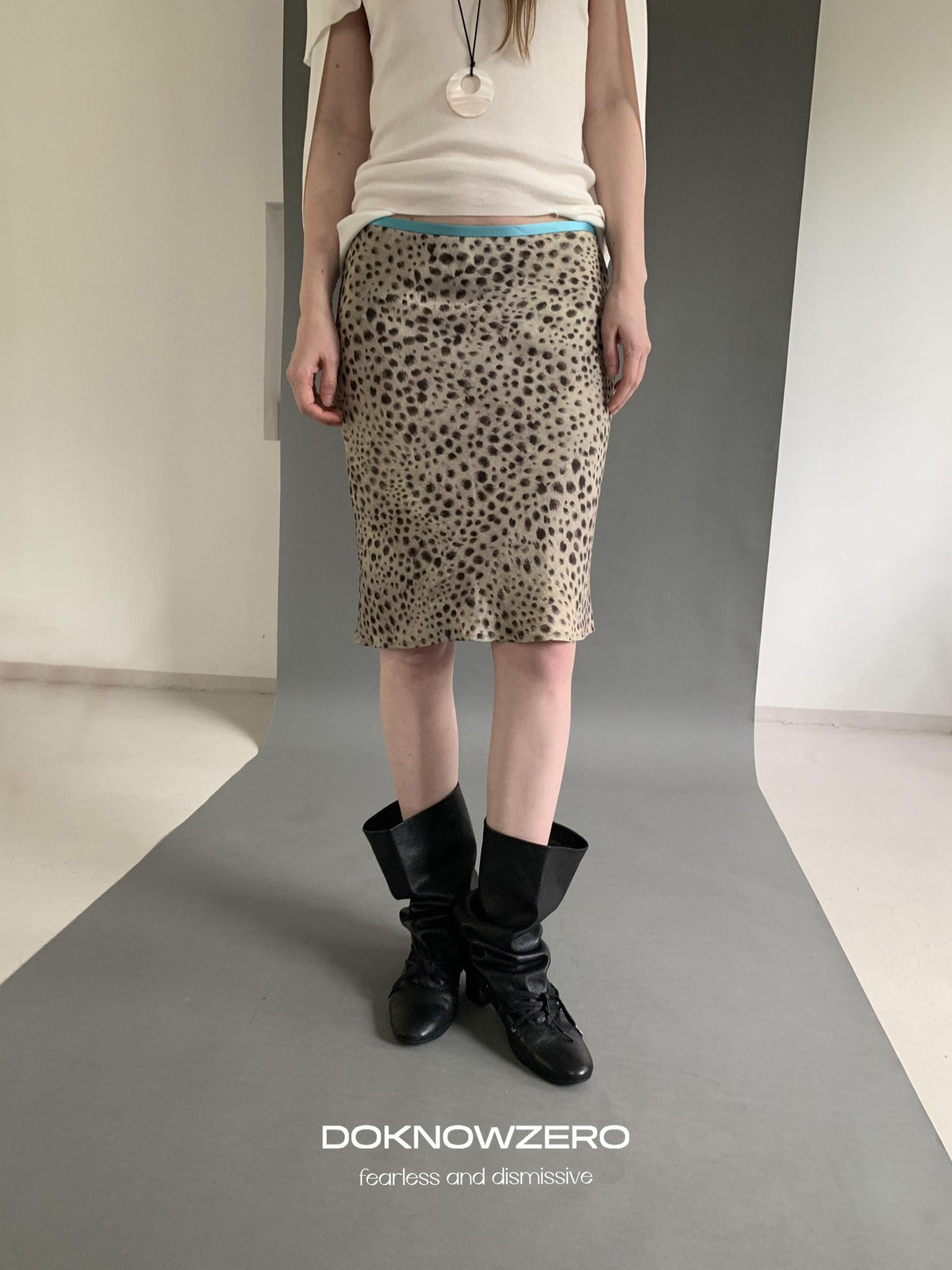 DKZ OFFICIAL Leopard Print Retro Colorblock H Line Printed Women&