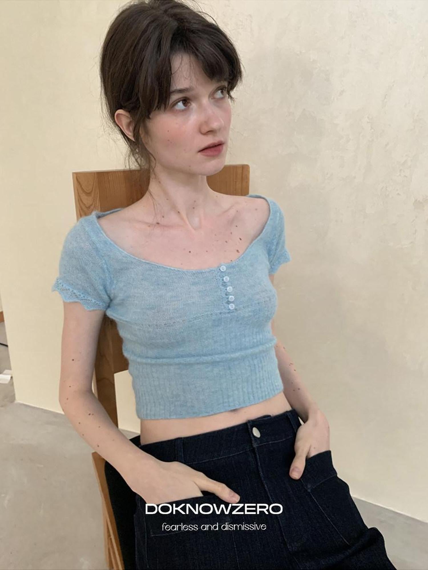 DKZ OFFICIAL Light Blue U Neck Knit Slim Fit Cropped Women&