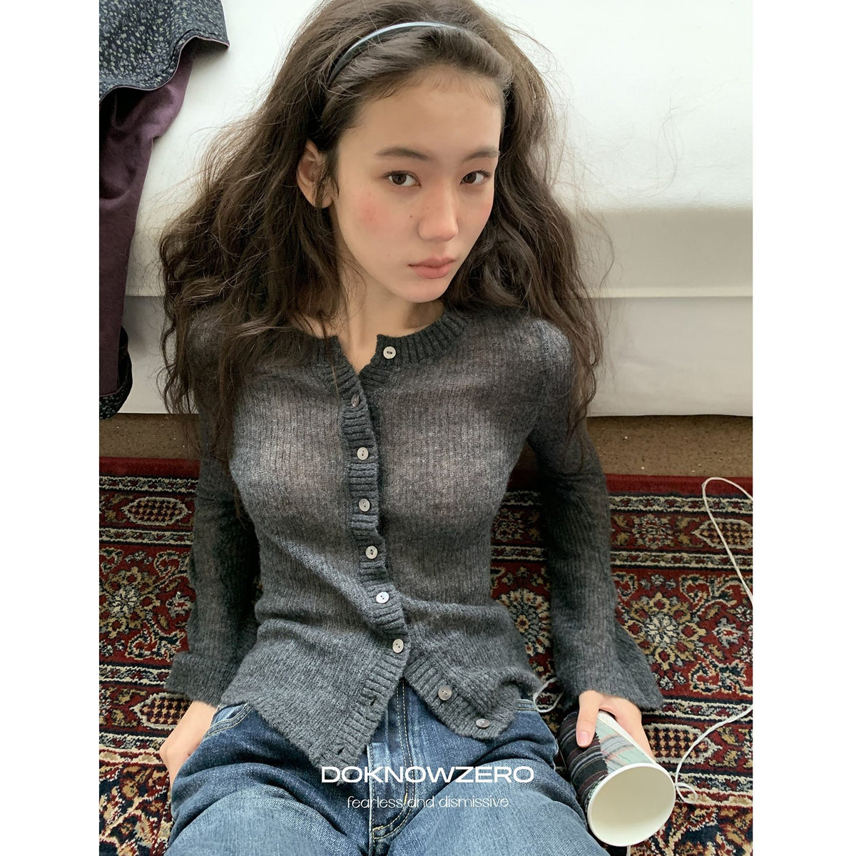 DKZ_OFFICIAL_Lightweight_Slim_Fit_Round_Neck_Alpaca_Wool_Women&