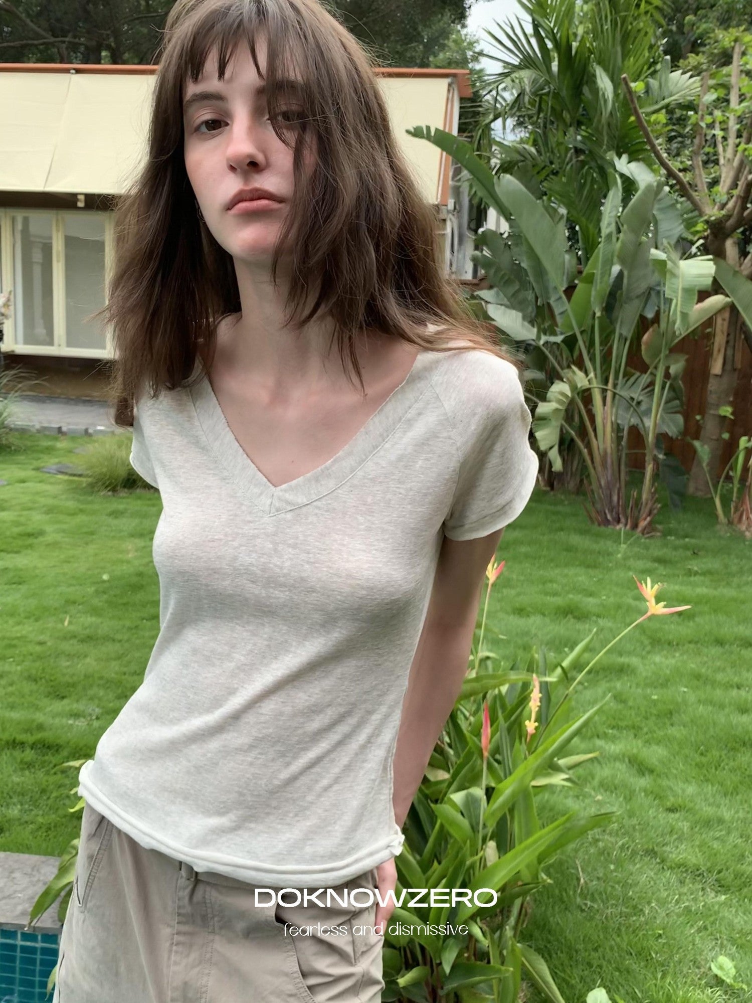 DKZ OFFICIAL Linen Feel V-neck Slim Fit Women&