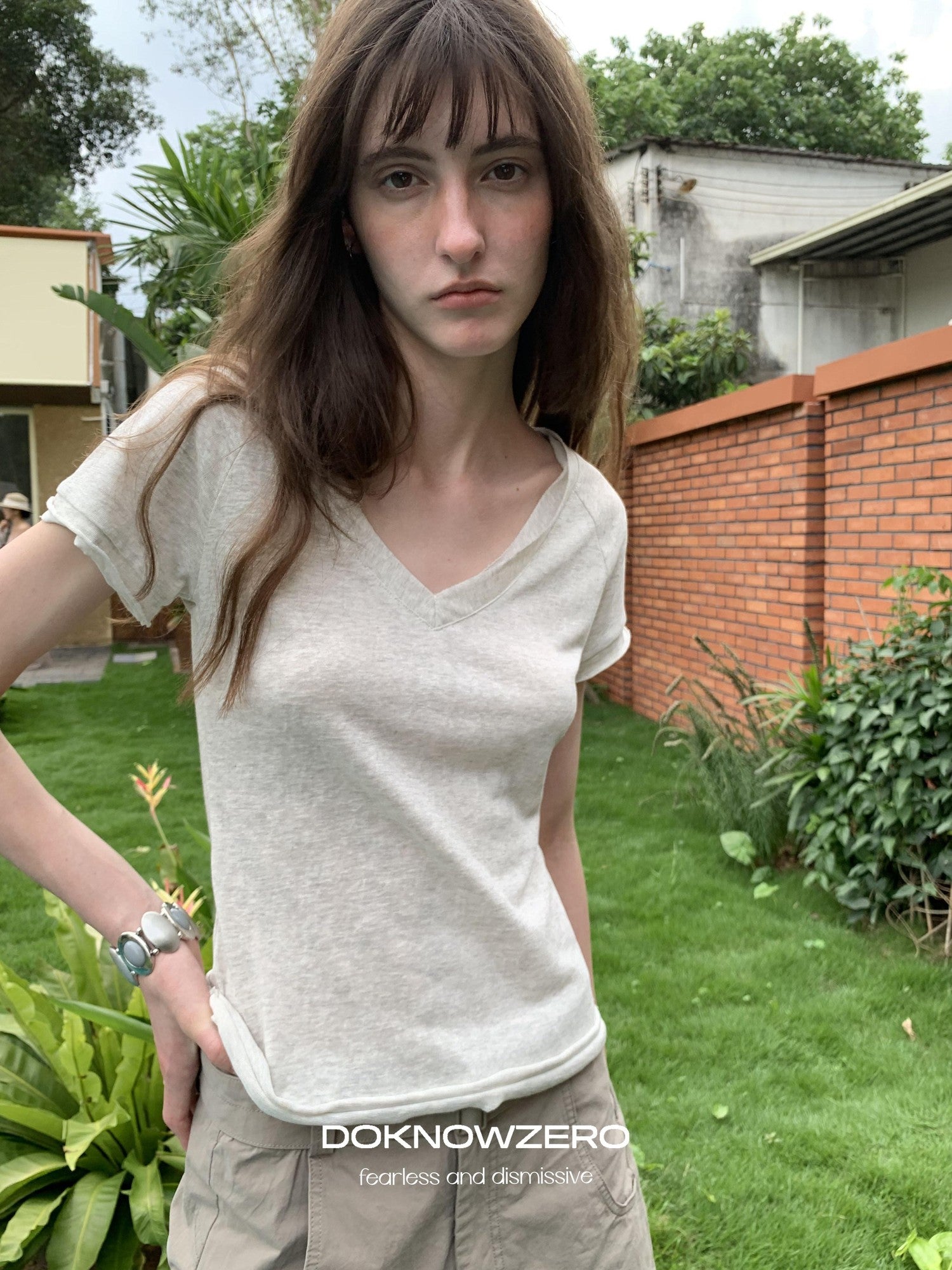 DKZ OFFICIAL Linen Feel V-neck Slim Fit Women&