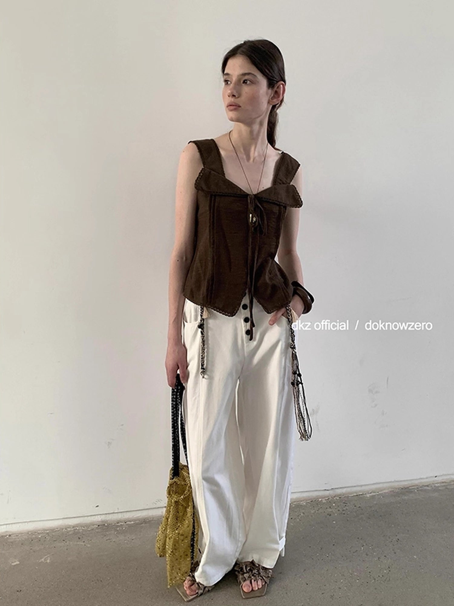 DKZ_OFFICIAL_Low_Waist_Drapey_Wide_Leg_Linen_Blend_Trousers_MISSTT