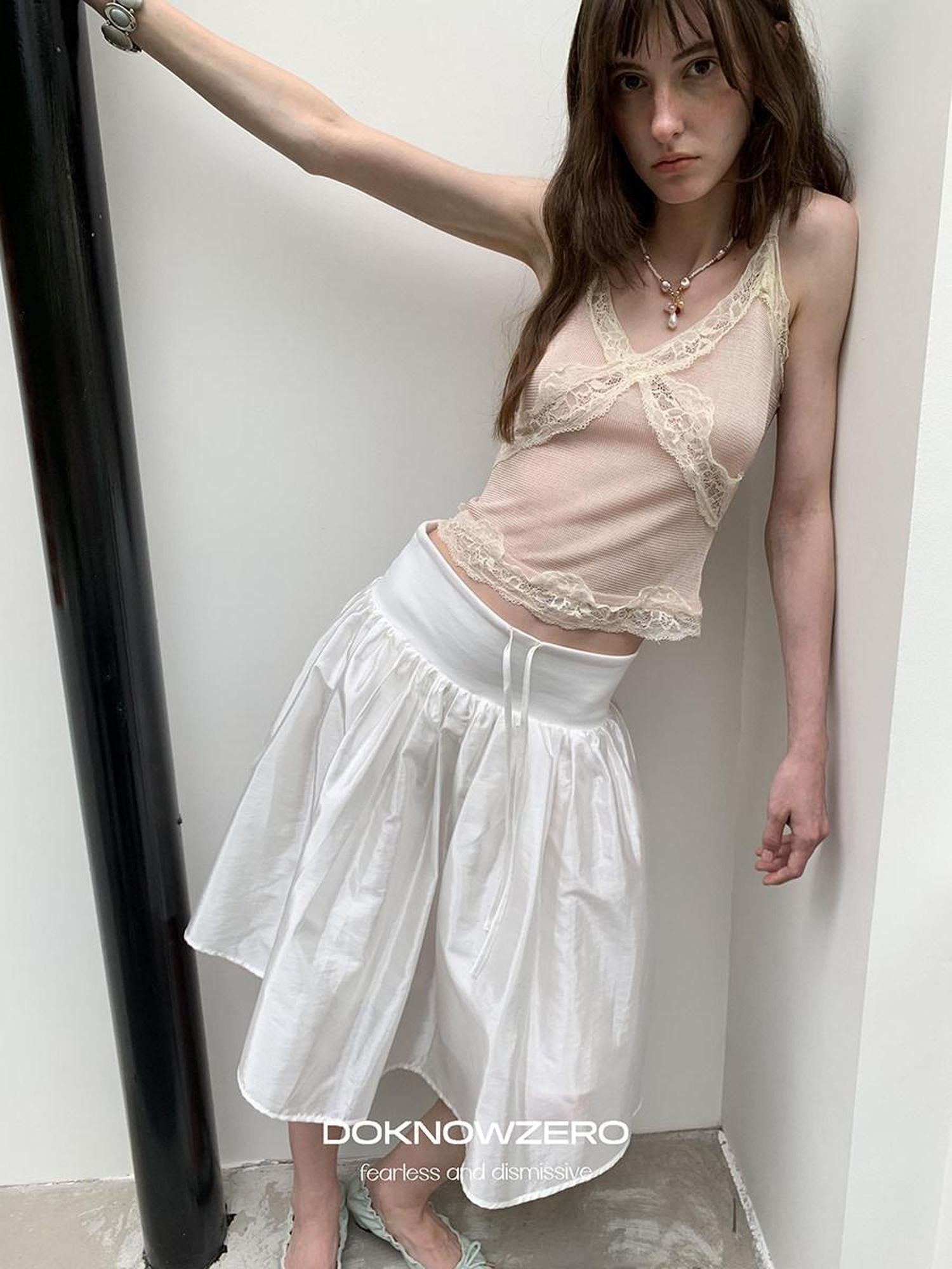 Lustrous Vintage Voluminous Mid Rise Elastic Waist Women&