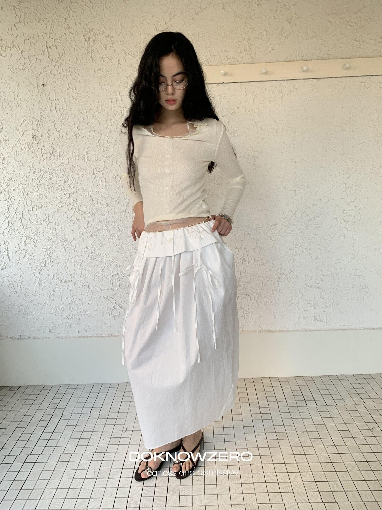 DKZ OFFICIAL Mesh V-neck Knit Hooded Two Piece Women&