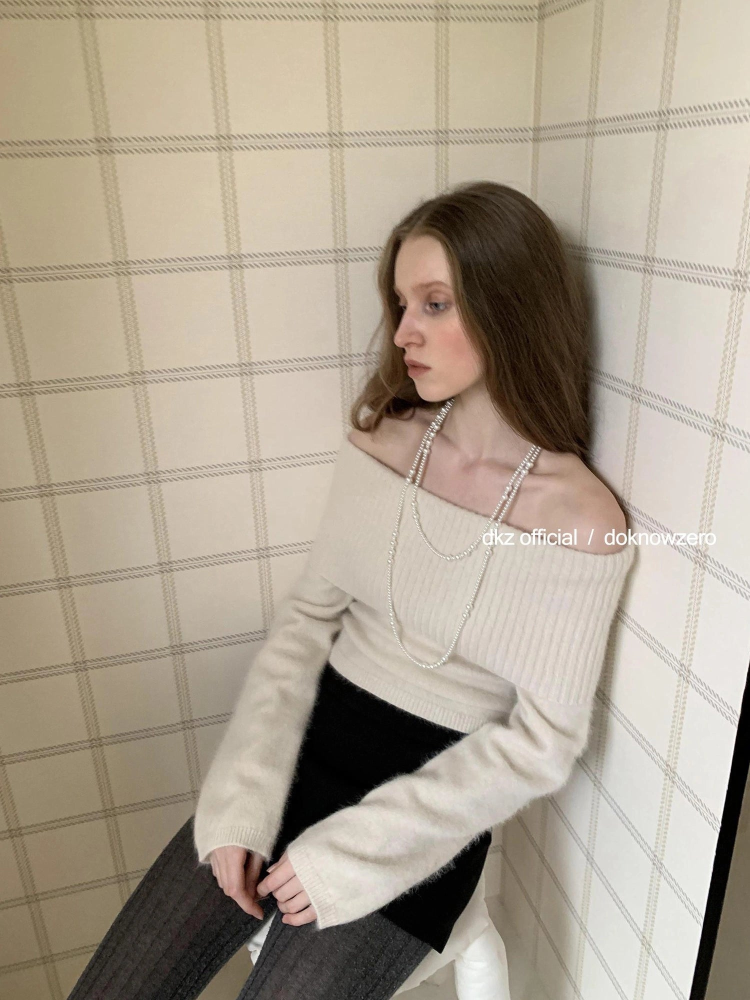 DKZ OFFICIAL One Shoulder Apricot Raccoon Wool Knit Sweater