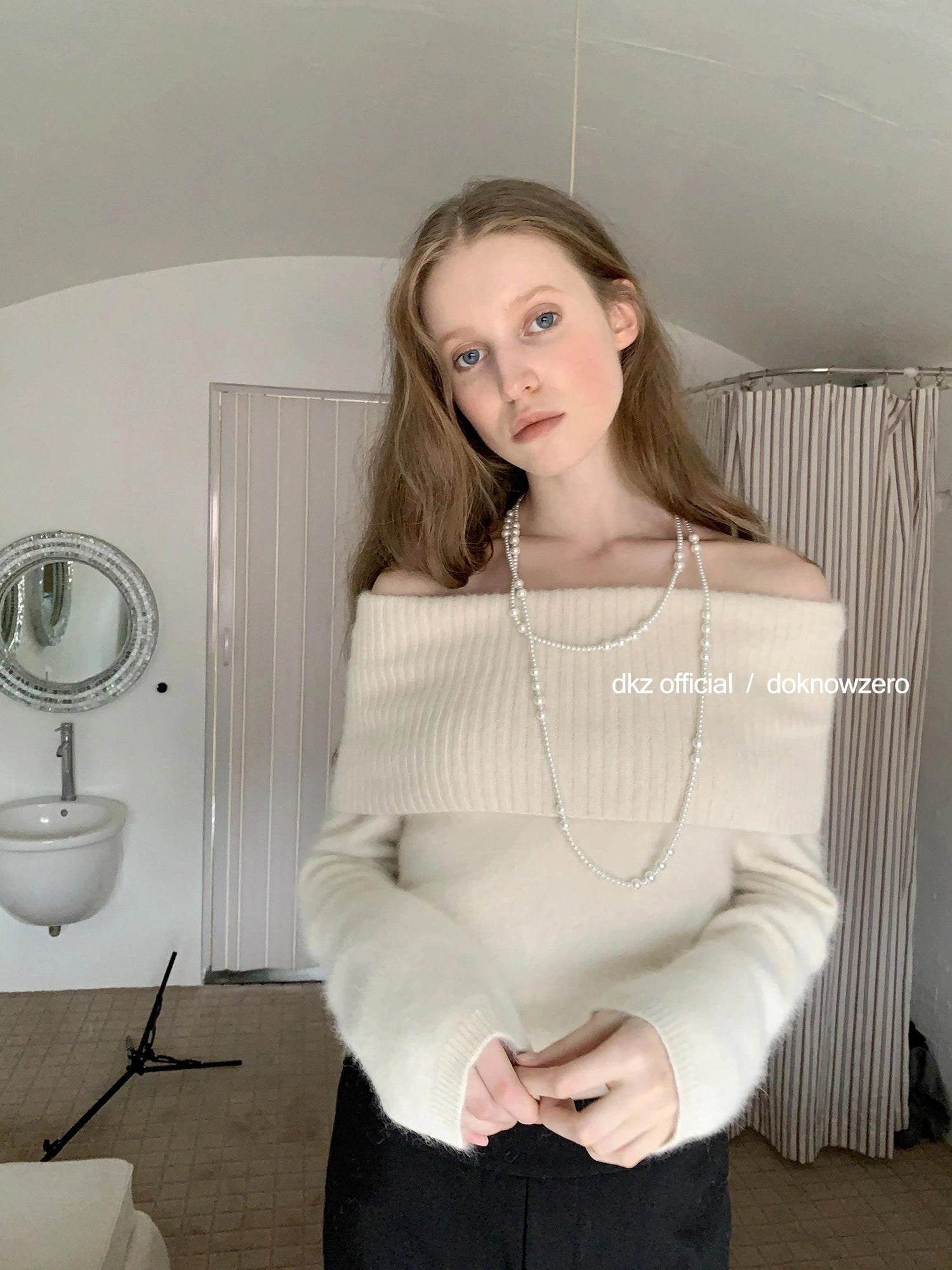 DKZ OFFICIAL One Shoulder Apricot Raccoon Wool Knit Sweater
