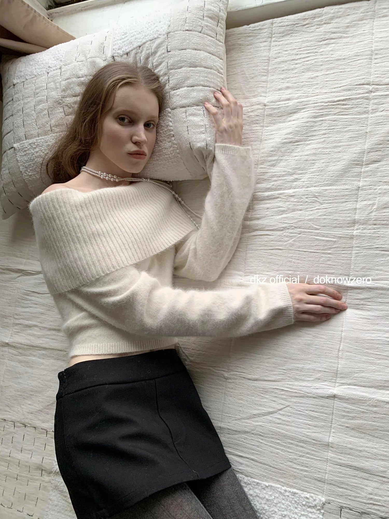 DKZ OFFICIAL One Shoulder Apricot Raccoon Wool Knit Sweater