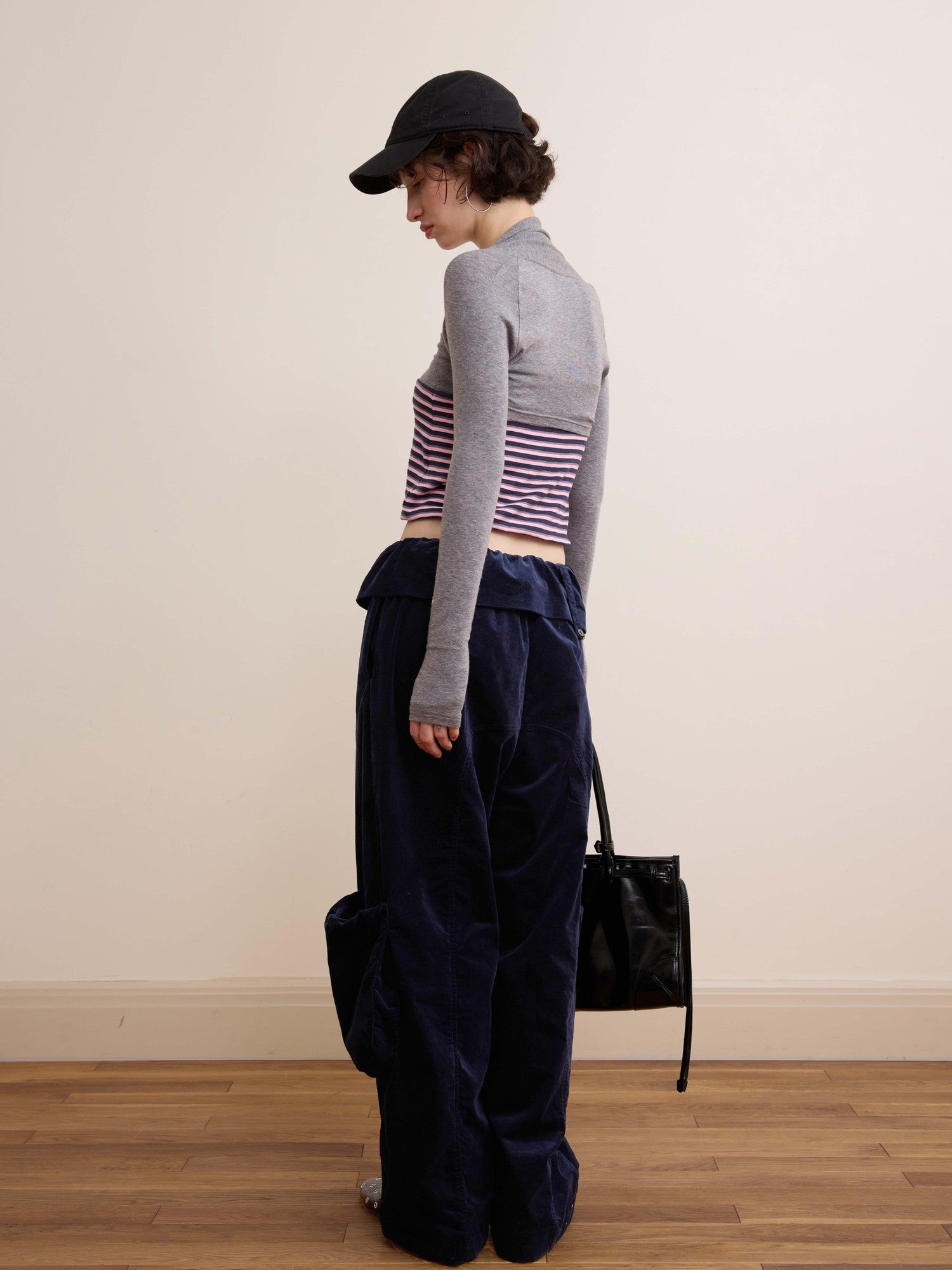 DKZ OFFICIAL Pink Retro Striped Asymmetric Slim Knit Women&