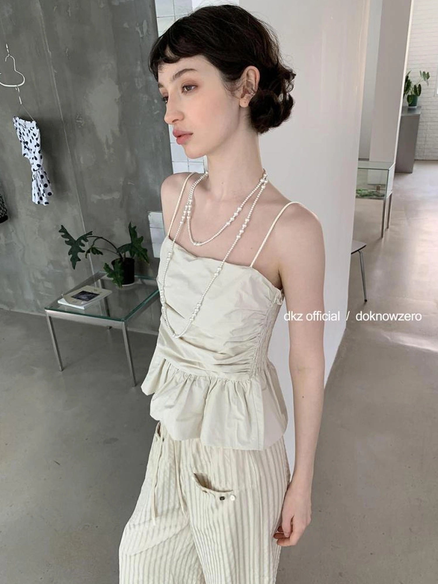 DKZ OFFICIAL Pleated Ruffle Hem Camisole Top