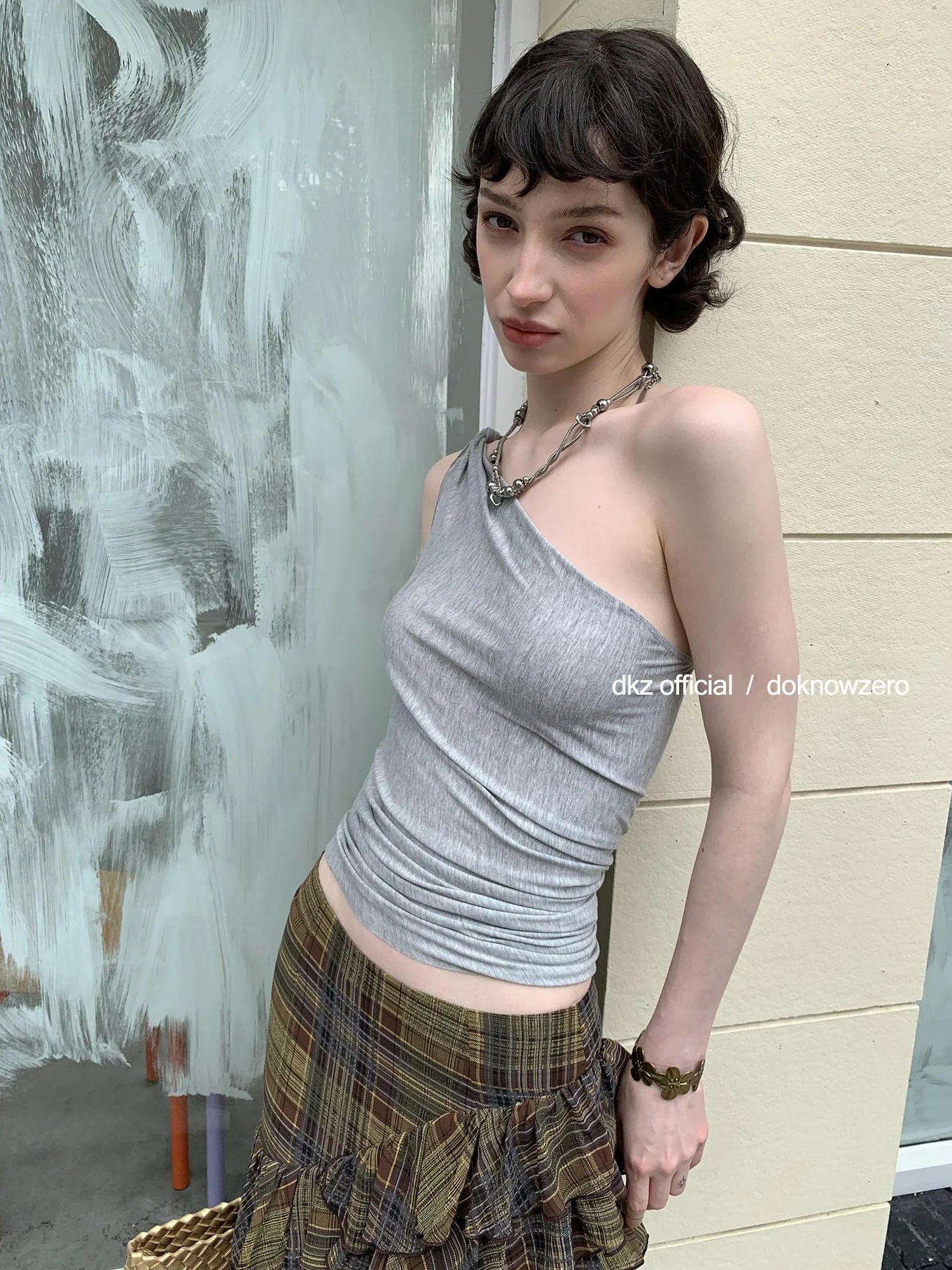 DKZ OFFICIAL Rayon Blend Knotted Halter Top