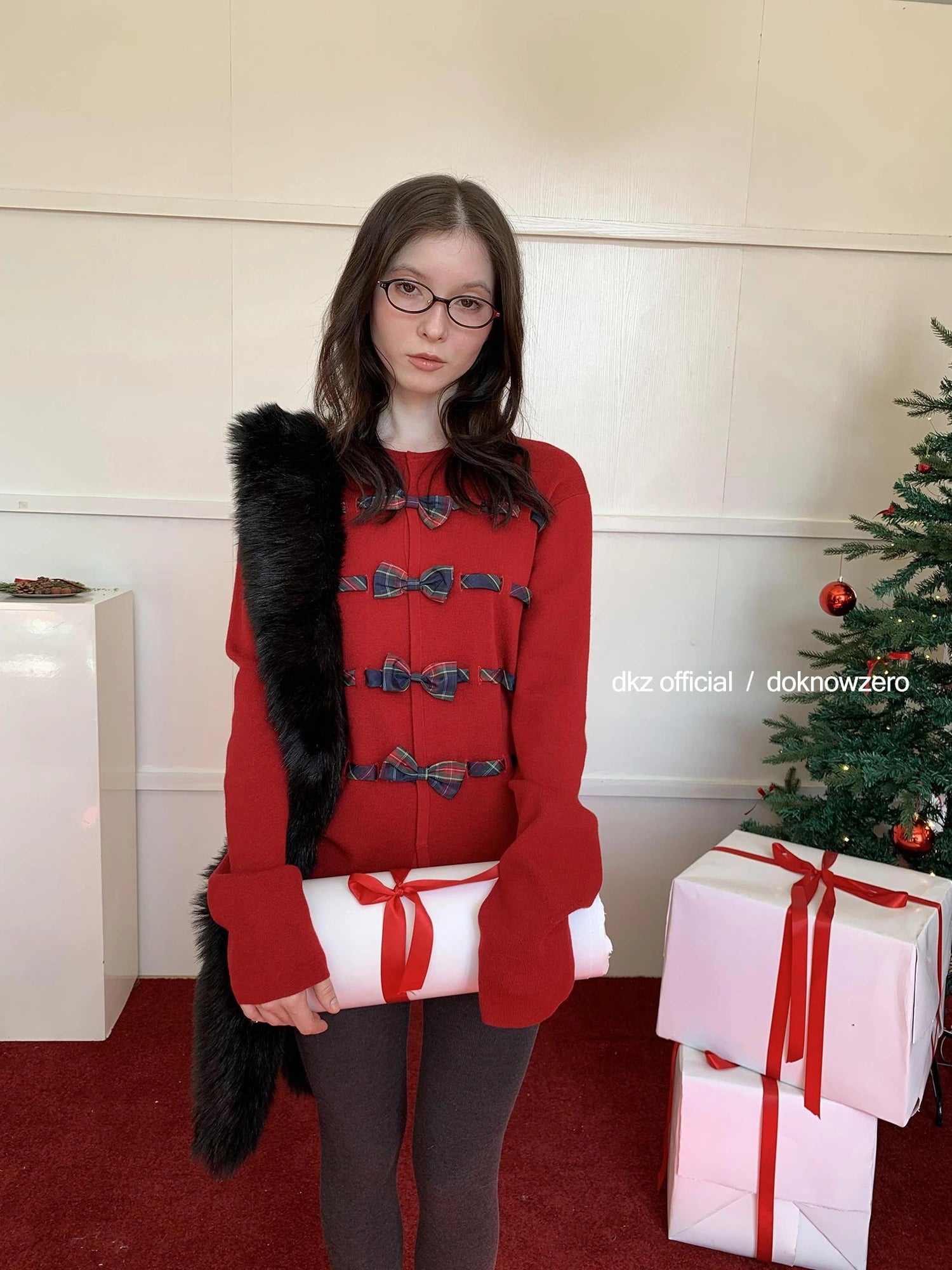 DKZ OFFICIAL Red Bow Tie Front Knit Cardigan