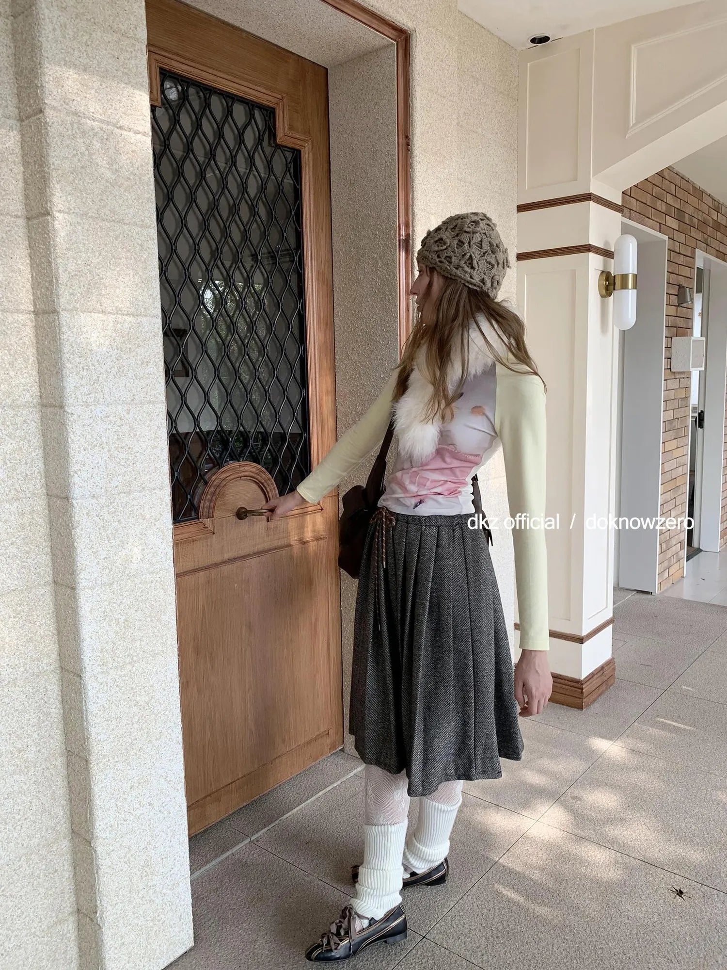 DKZ OFFICIAL Retro Dreamcore Cat Print Raglan Long Sleeve T-shirt