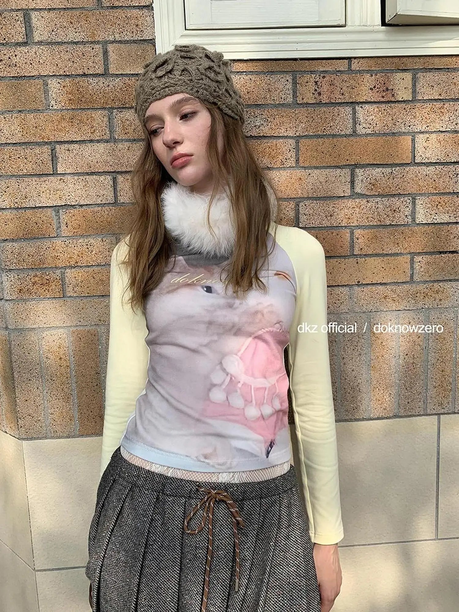 DKZ OFFICIAL Retro Dreamcore Cat Print Raglan Long Sleeve T-shirt