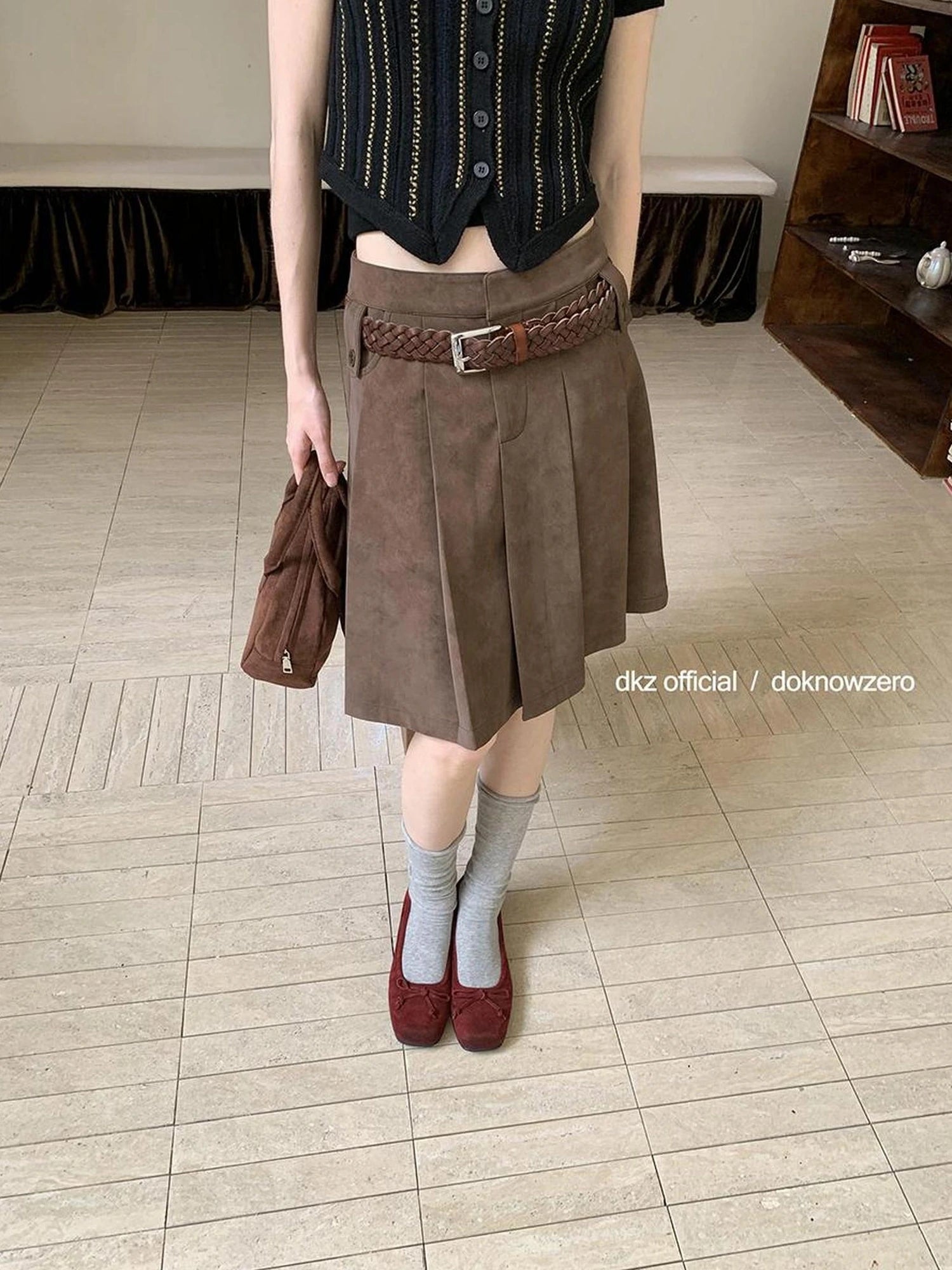 DKZ OFFICIAL Retro Suede Short Jacket And Pleated Skirt Set