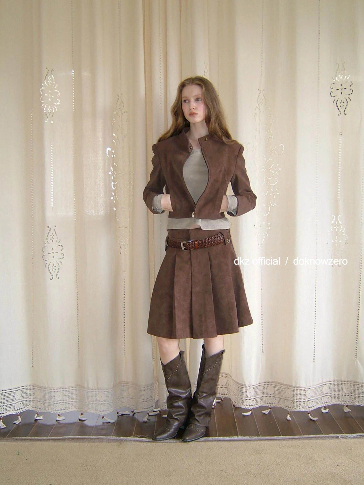 DKZ OFFICIAL Retro Suede Short Jacket And Pleated Skirt Set