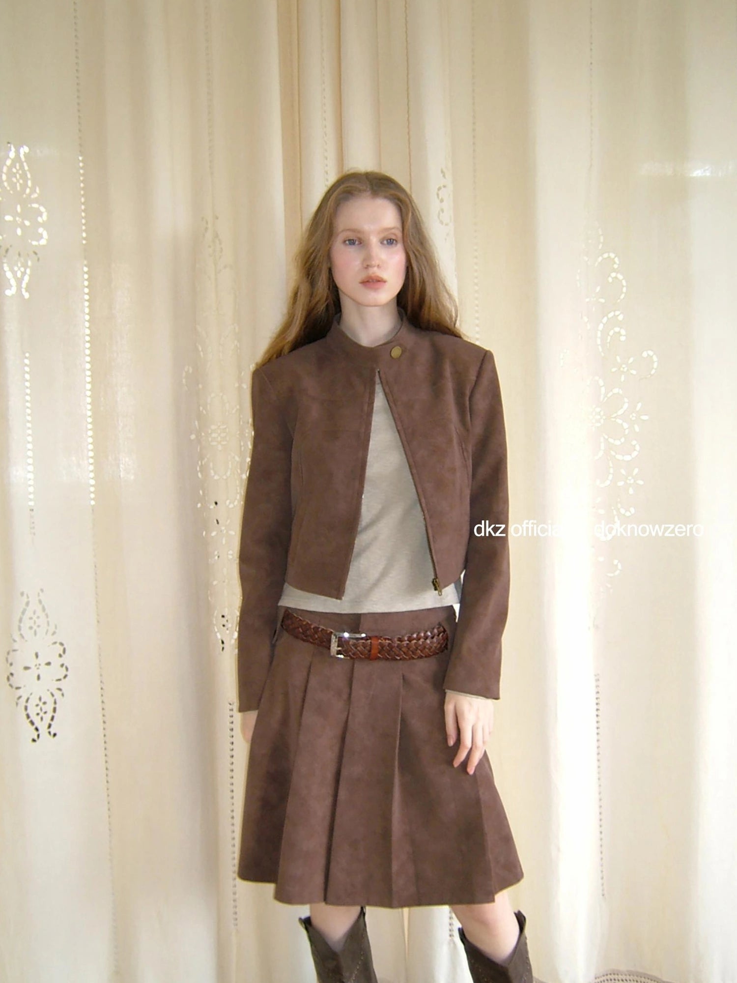 DKZ OFFICIAL Retro Suede Short Jacket And Pleated Skirt Set