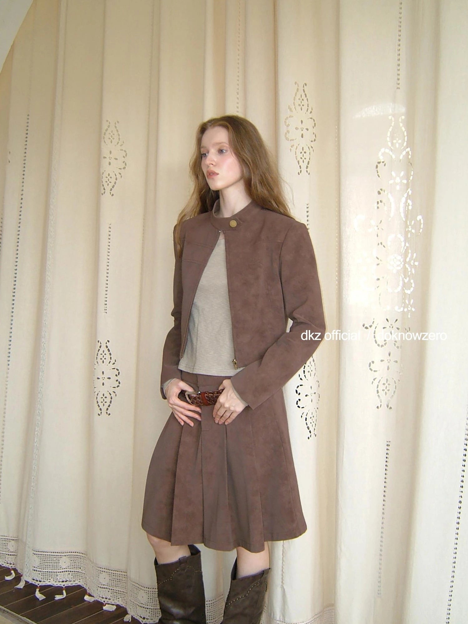 DKZ OFFICIAL Retro Suede Short Jacket And Pleated Skirt Set