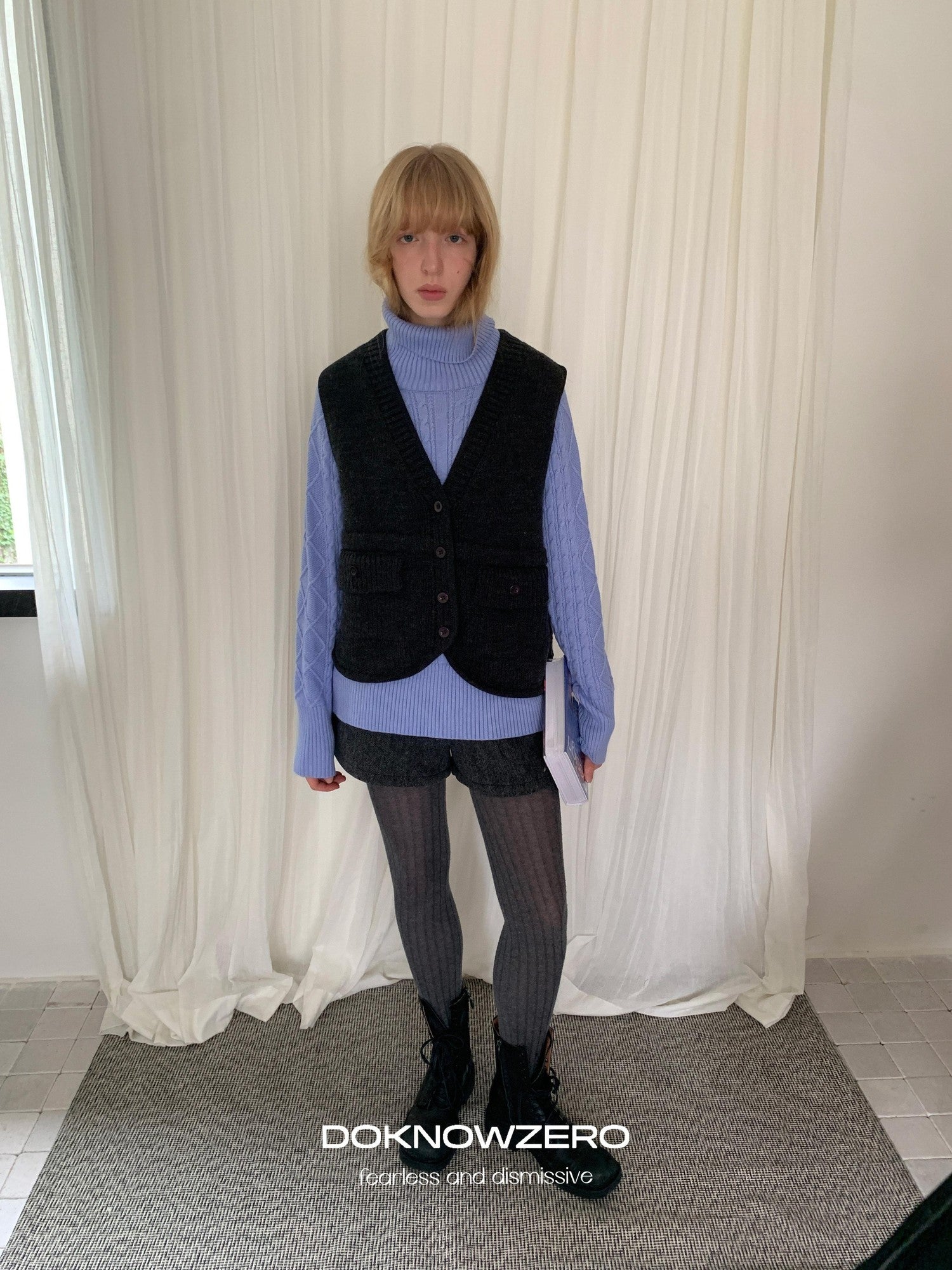 DKZ OFFICIAL Retro V-neck Knitted Buttoned Pocket Women&