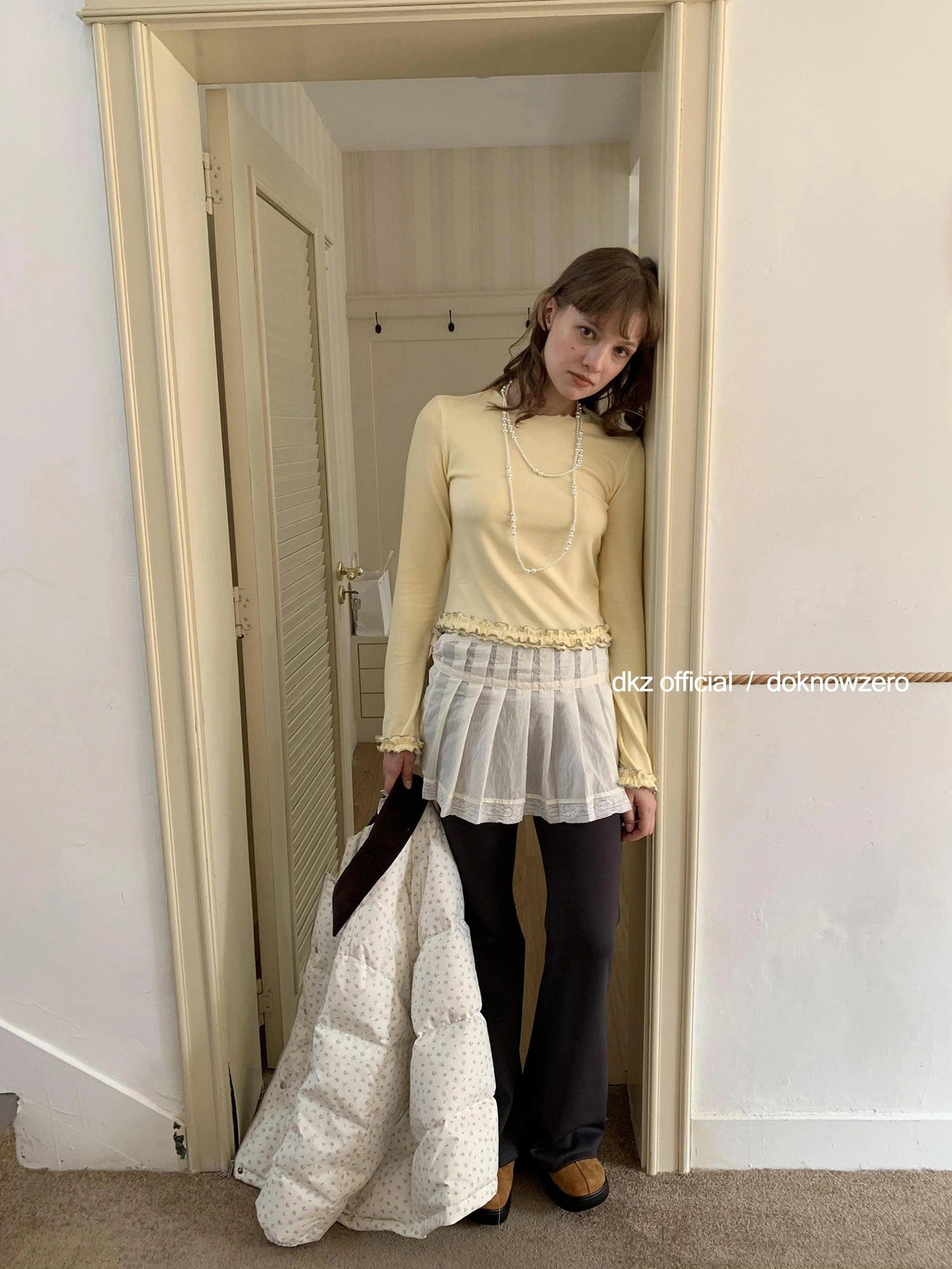 DKZ OFFICIAL Rolled Cuff Slim Fit Long Sleeve Tee