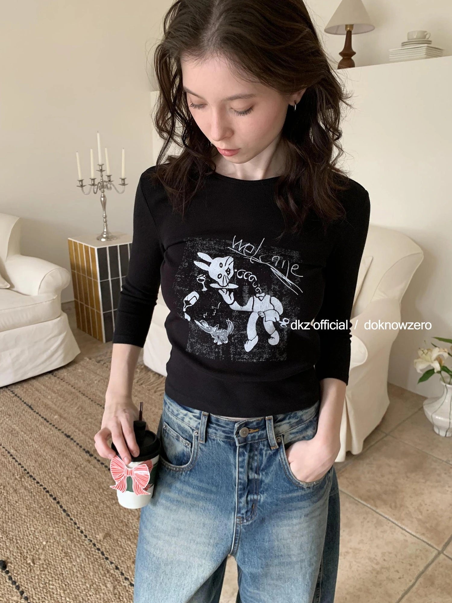 DKZ OFFICIAL Seven Sleeve T-shirt With Playful Bunny Print