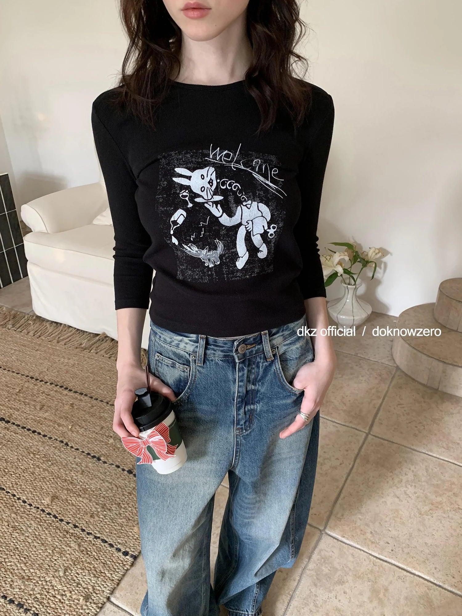 DKZ OFFICIAL Seven Sleeve T-shirt With Playful Bunny Print
