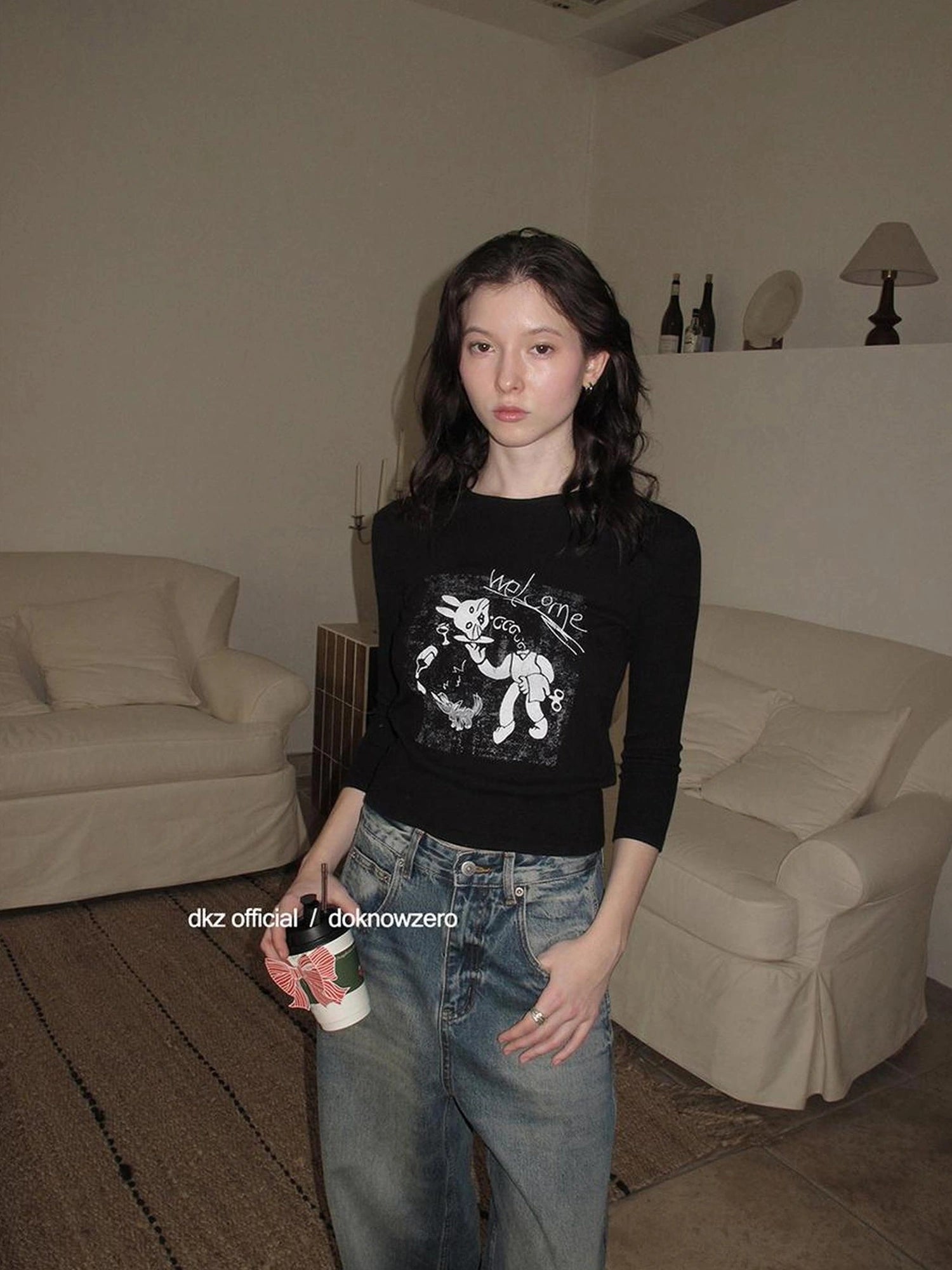 DKZ OFFICIAL Seven Sleeve T-shirt With Playful Bunny Print