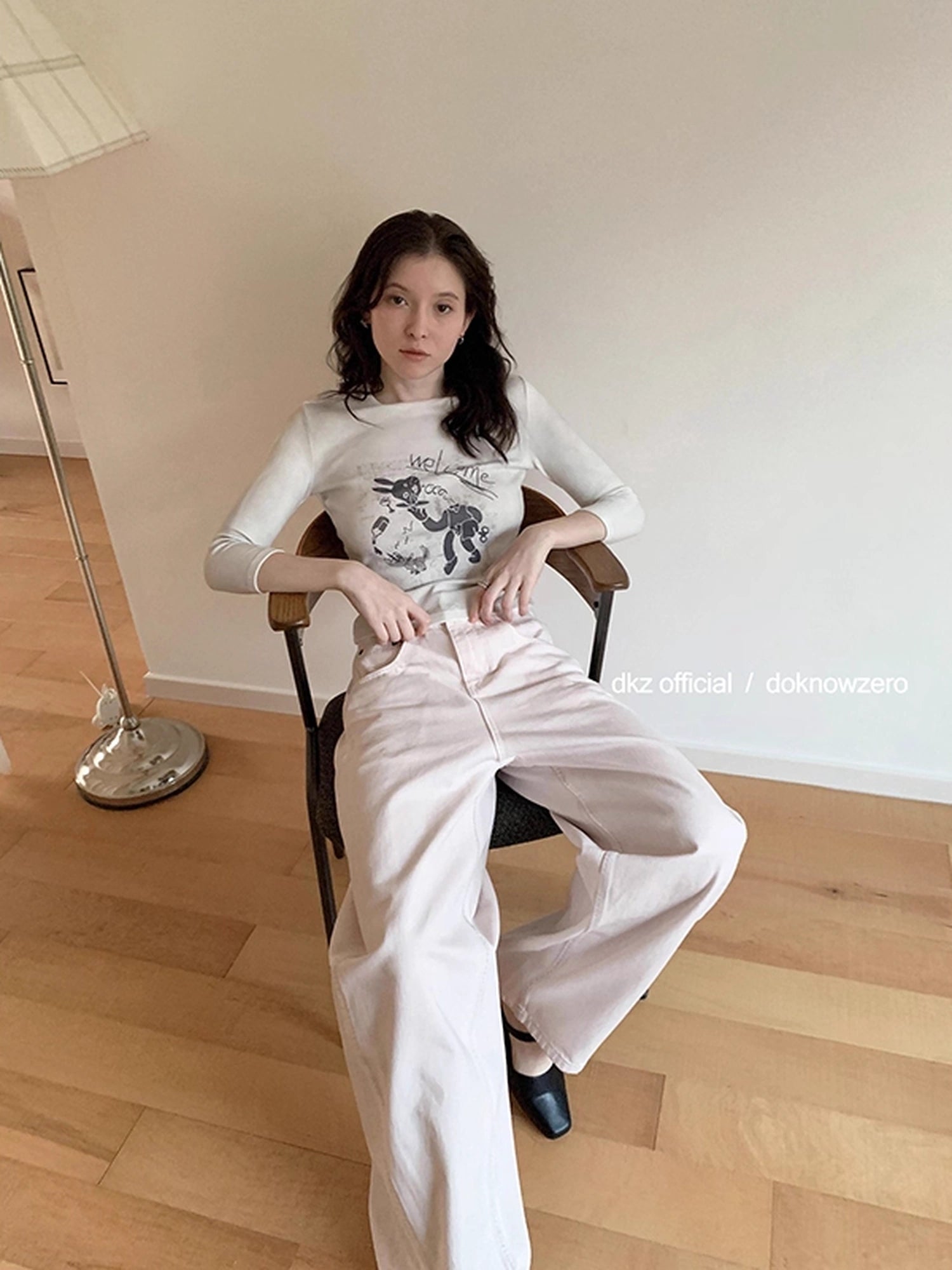 DKZ_OFFICIAL_Seven_Sleeve_T-shirt_With_Playful_Bunny_Print_MISSTT