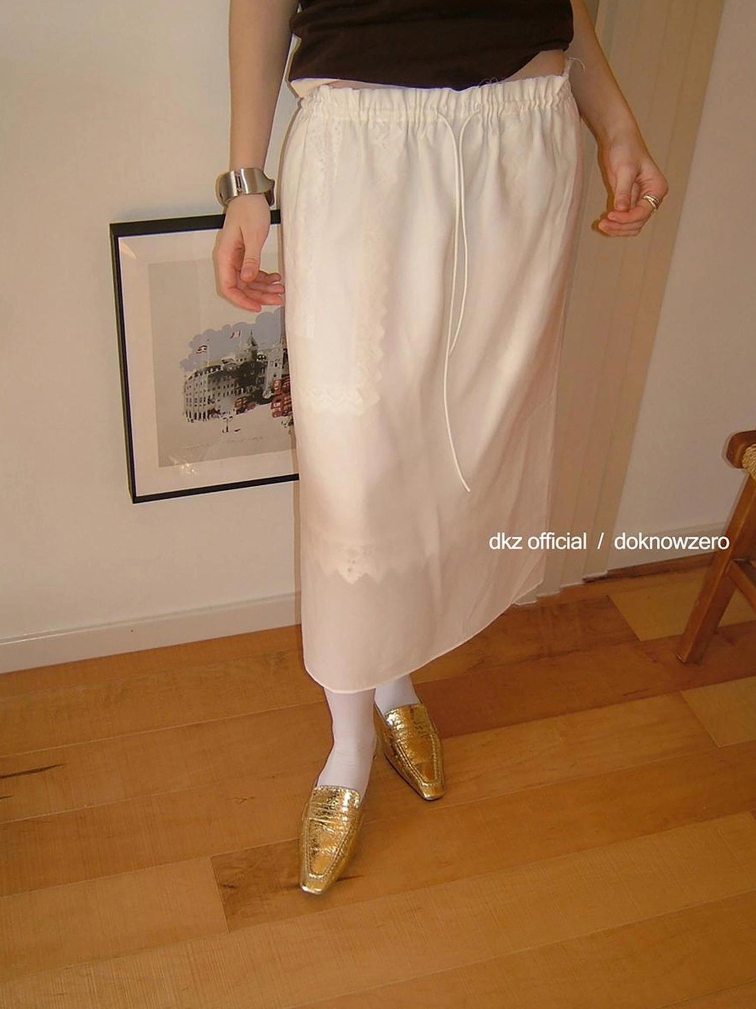 DKZ OFFICIAL Sheer Lace Straight Skirt In White