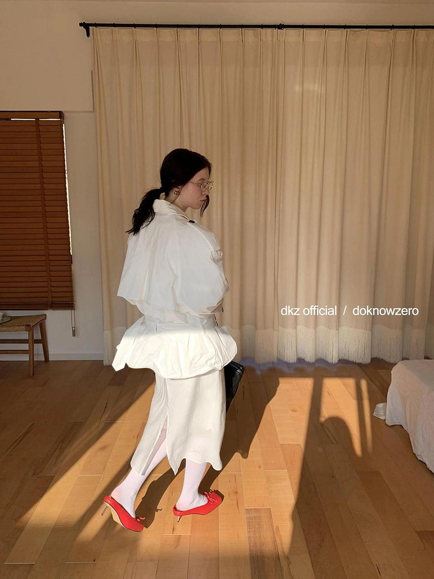 DKZ OFFICIAL Sheer Lace Straight Skirt In White