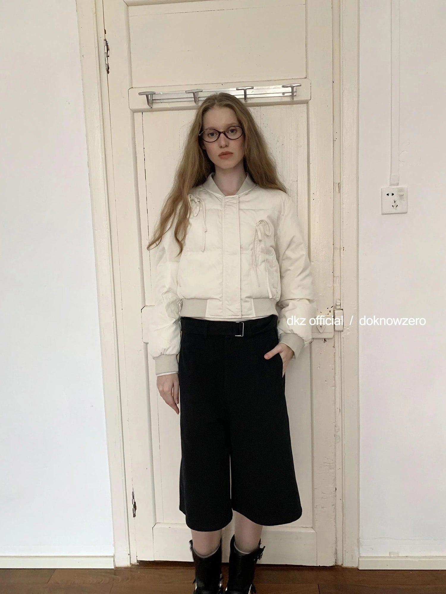 DKZ OFFICIAL Short Padded Jacket For Women Slim Fit Letter Print Autumn Winter Coat