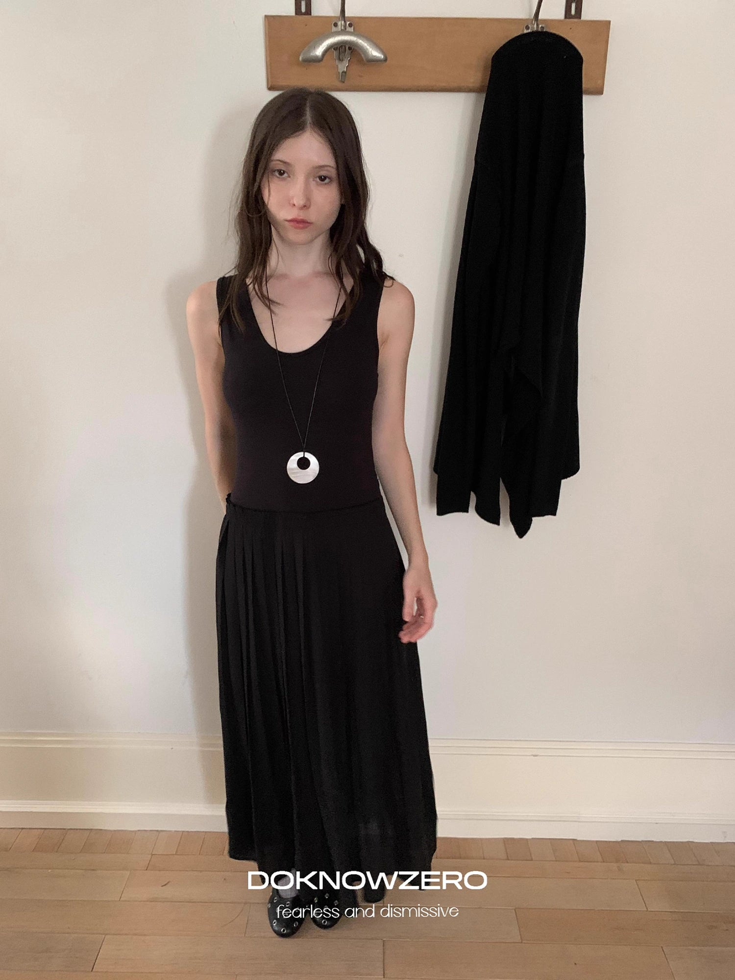 DKZ_OFFICIAL_Slim_Fit_Basic_Spaghetti_Strap_Slip_Dress_V-neck_MISSTT