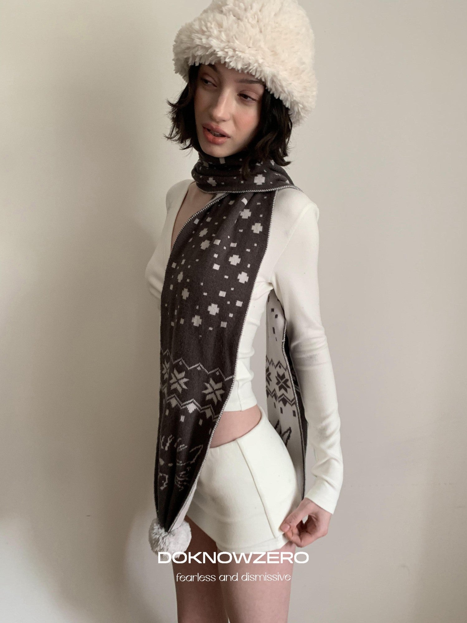 DKZ OFFICIAL Snowflake Print Cross V-neck Long Sleeve Women&