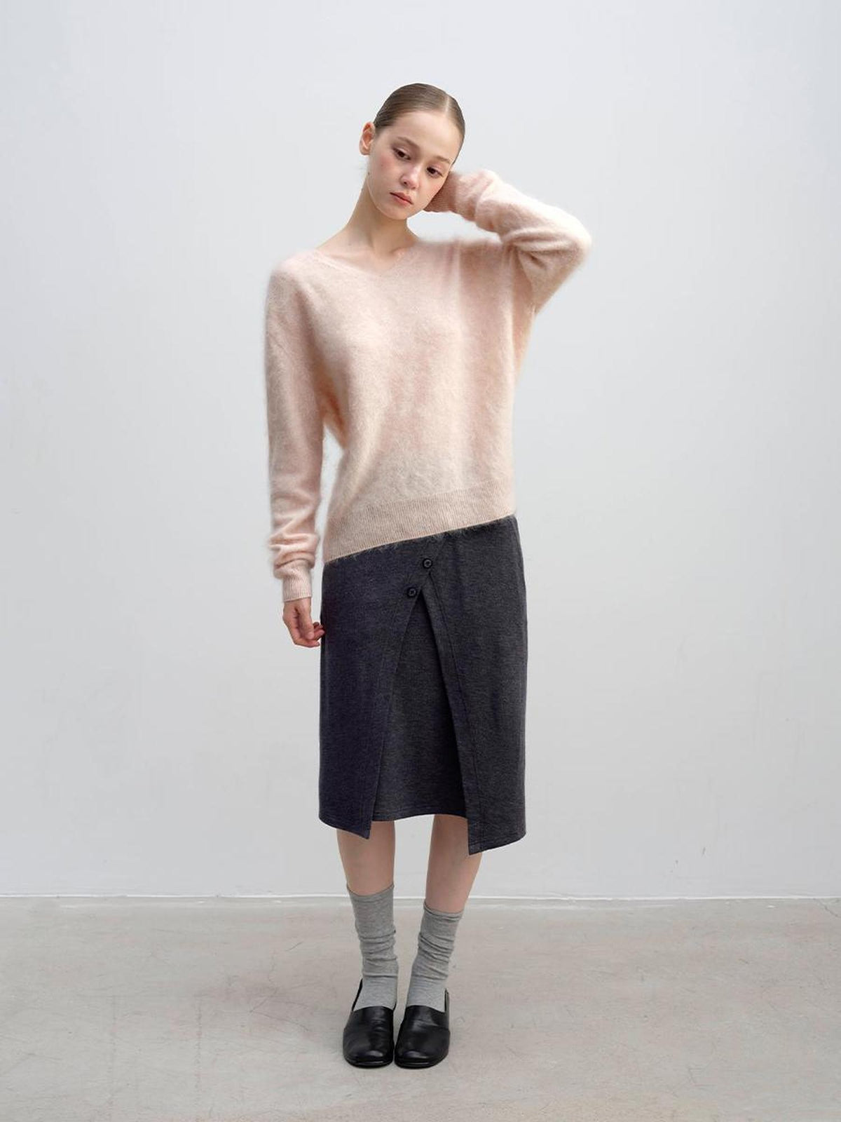 DKZ OFFICIAL Soft Wool Blend V-neck Long Sleeve Knit Women&